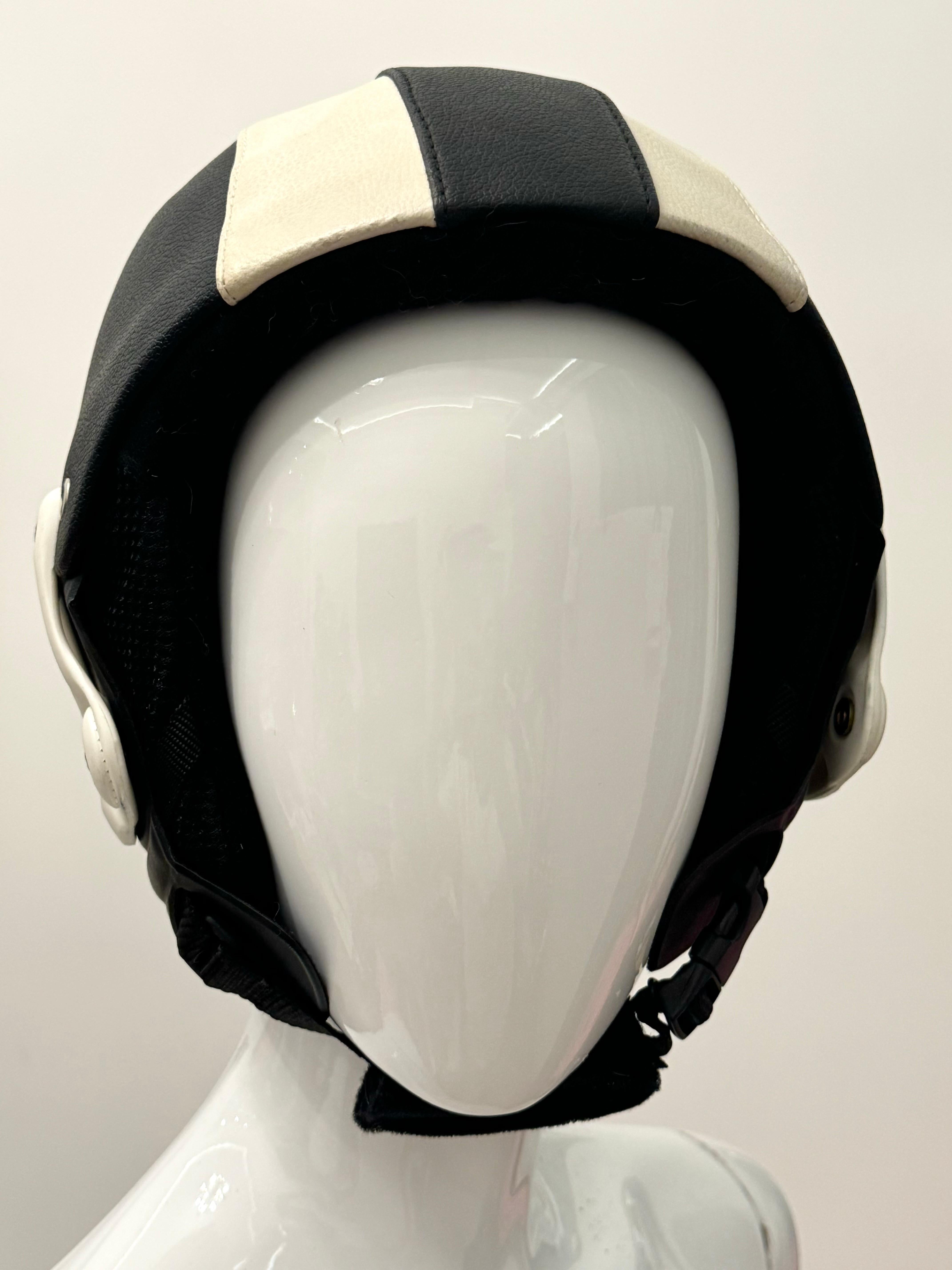 Christian Dior by John Galliano for Christian Dior A/I 2004 archivio Raro casco da sci in pelle in vendita 9