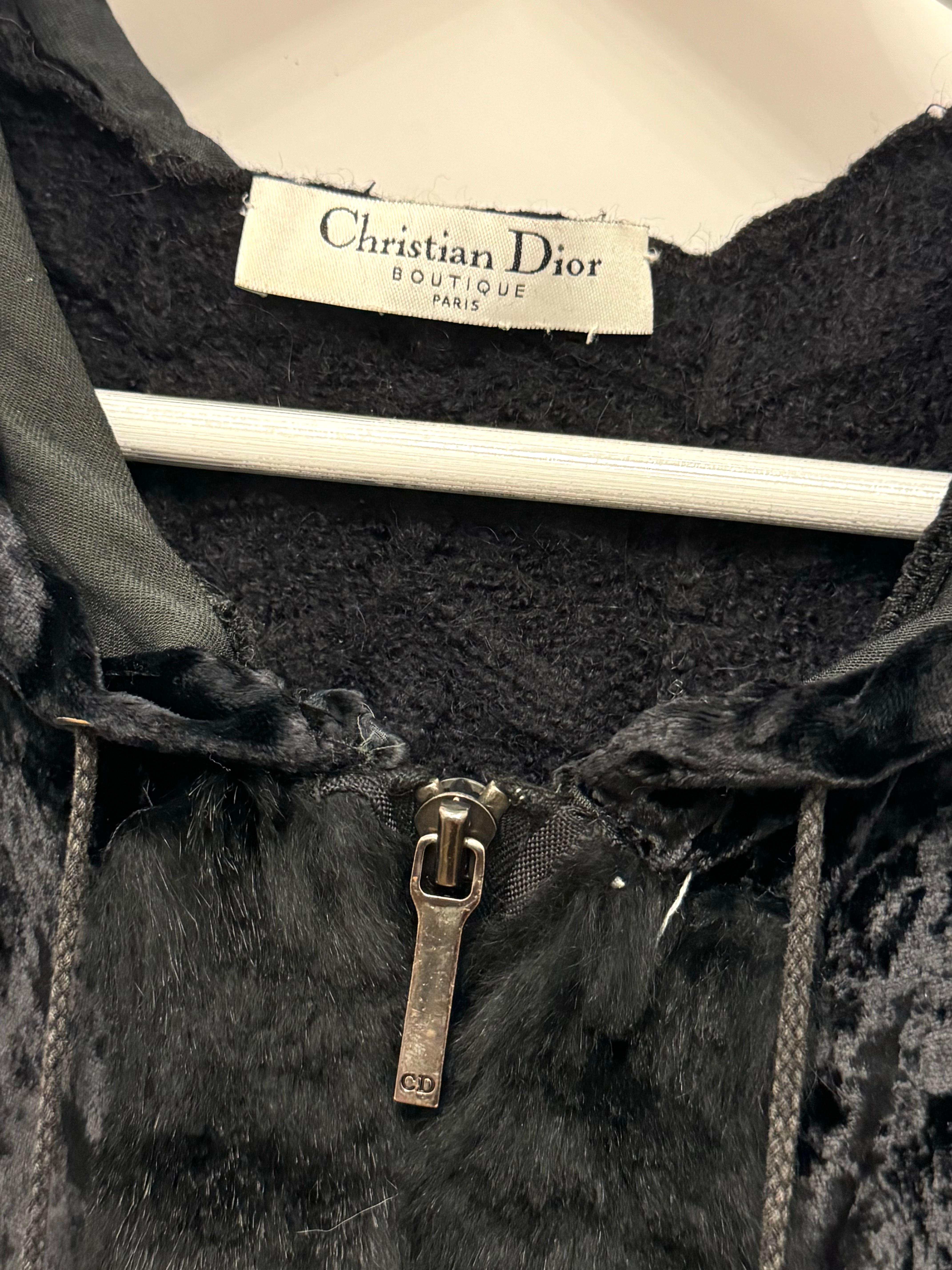 Christian Dior by John Galliano F/W 2004 gilet à capuche noir avec fourrure de lapin en vente 6