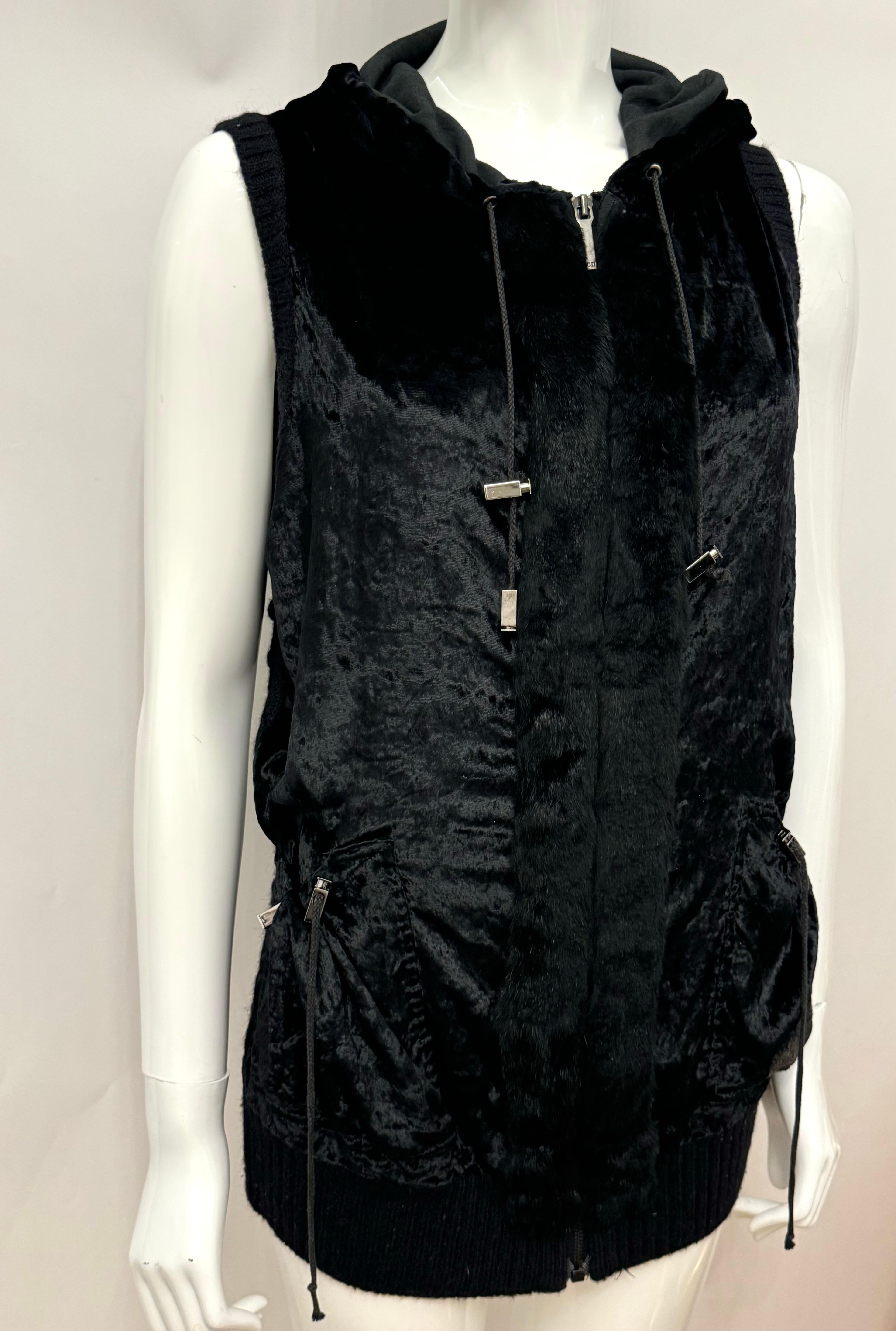 Christian Dior by John Galliano F/W 2004 gilet à capuche noir avec fourrure de lapin en vente 7