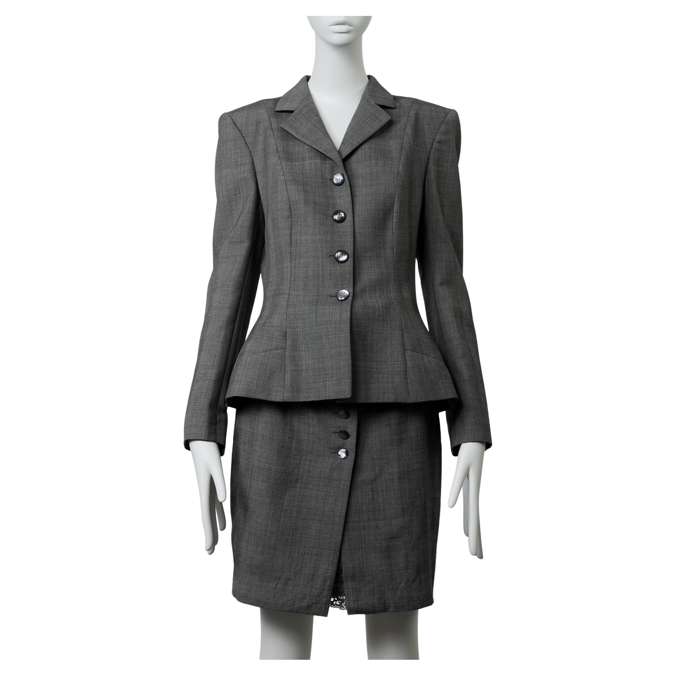 CHRISTIAN DIOR By JOHN GALLIANO F/W 2007 Hourglass Suit FR40