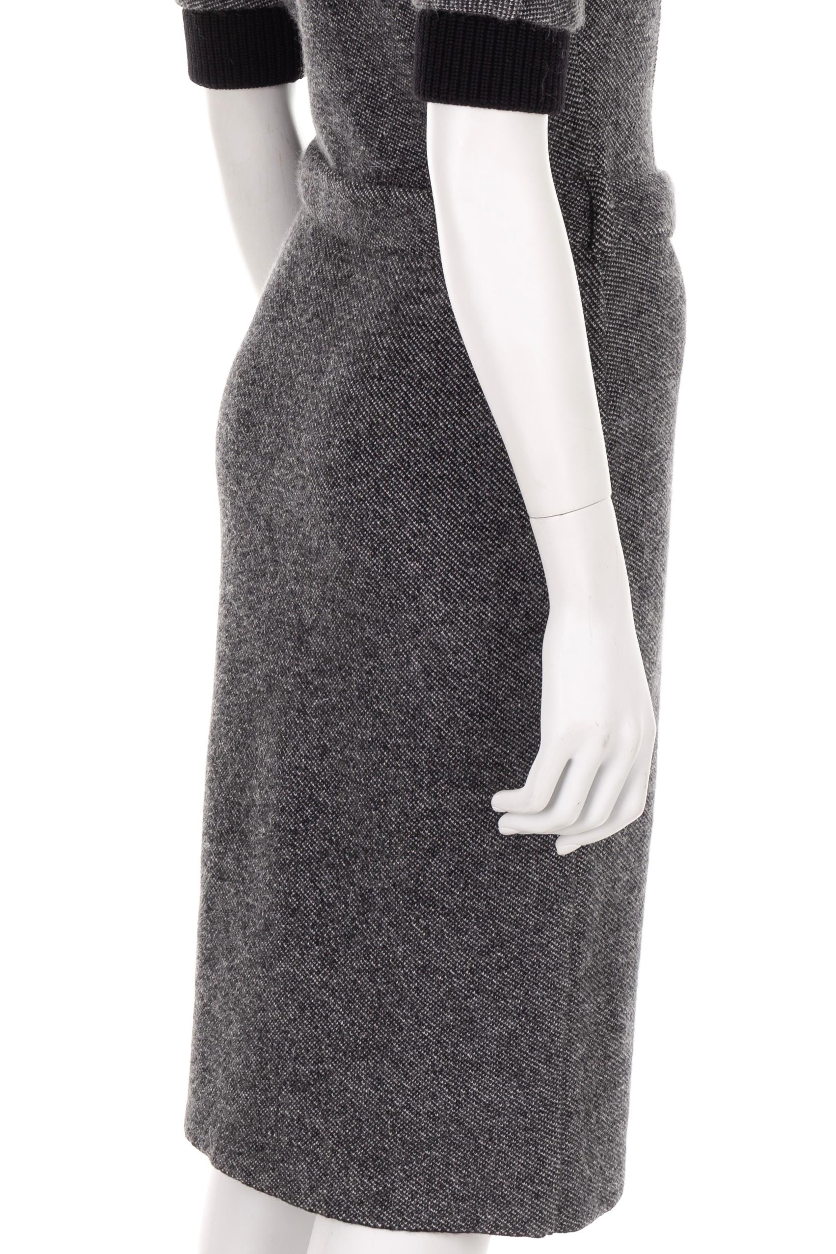 Christian Dior by John Galliano F/W 2010 grey tweed button-up midi Dress For Sale 3
