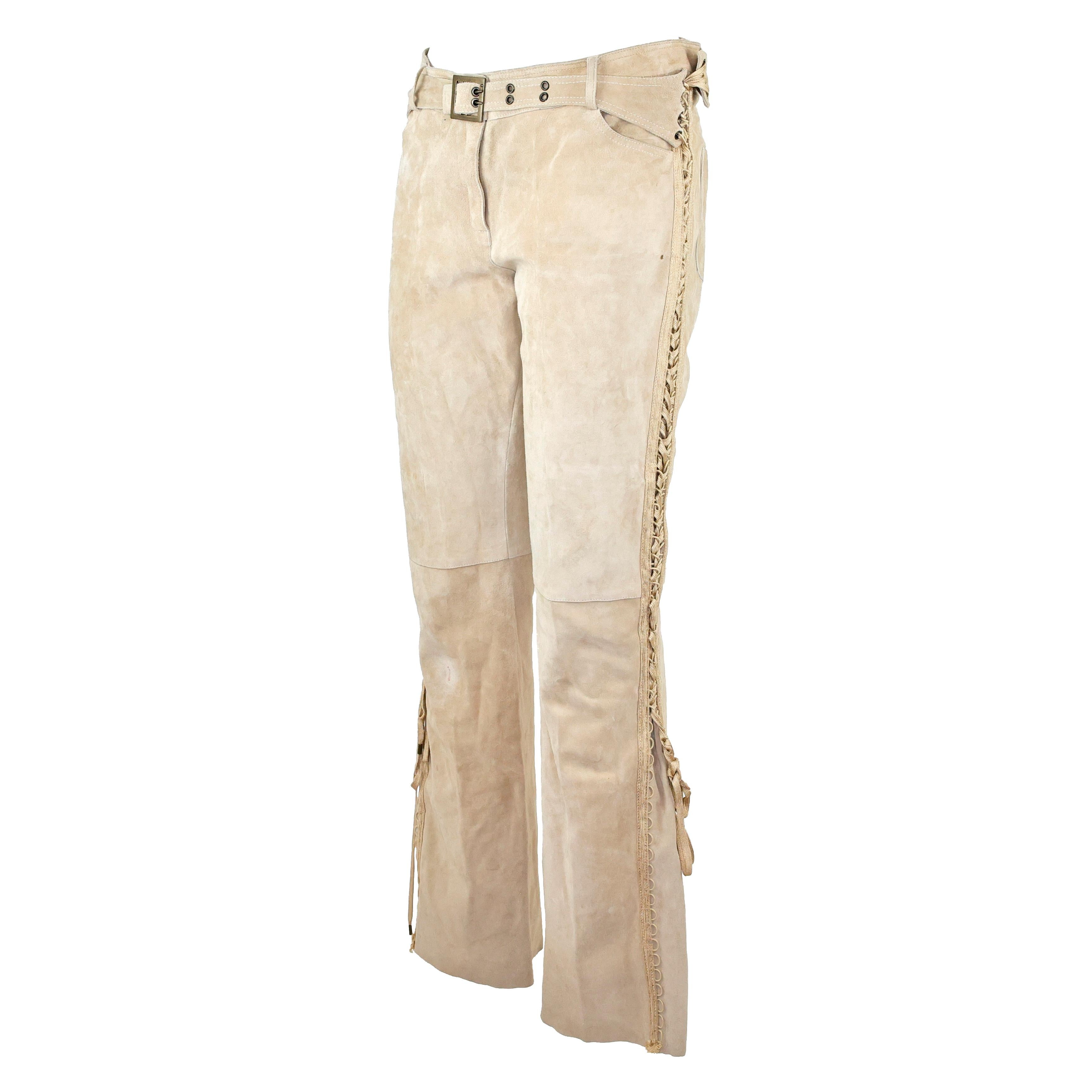 Pantaloni in pelle scamosciata con logo gigante impreziosito di John Galliano for Christian Dior Autunno 2002 in vendita 2