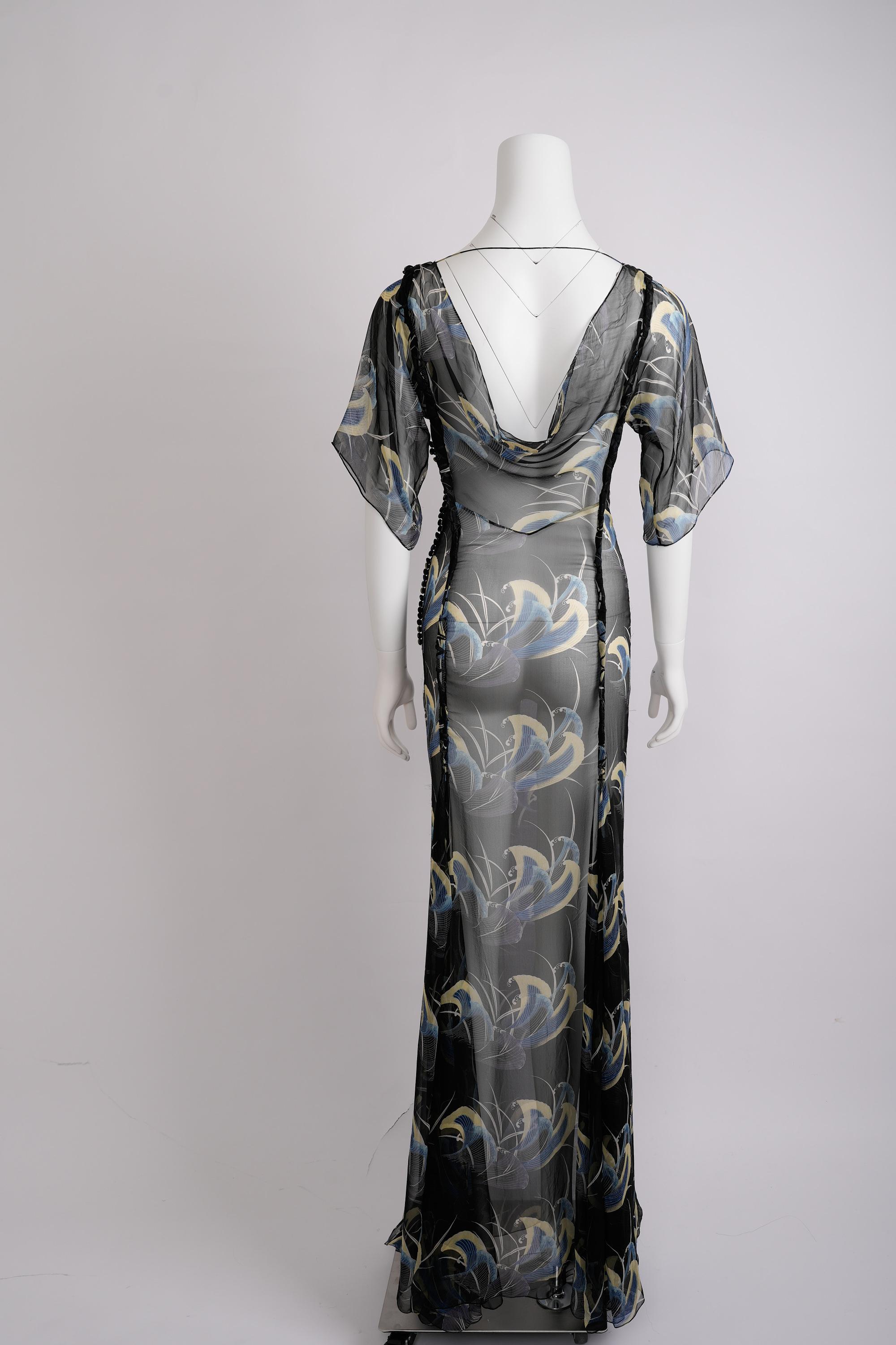Christian Dior by John Galliano for Christian Dior Autunno 2003-04 Abito in chiffon di seta nero con volant In condizioni ottime in vendita a Hong Kong, HK