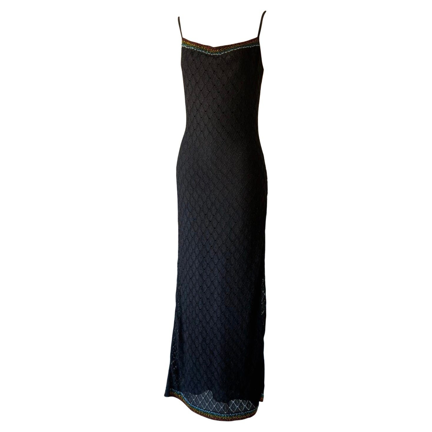 Christian Dior par John Galliano, collection automne-hiver 2001 : robe de soirée longue noire ornée de perles