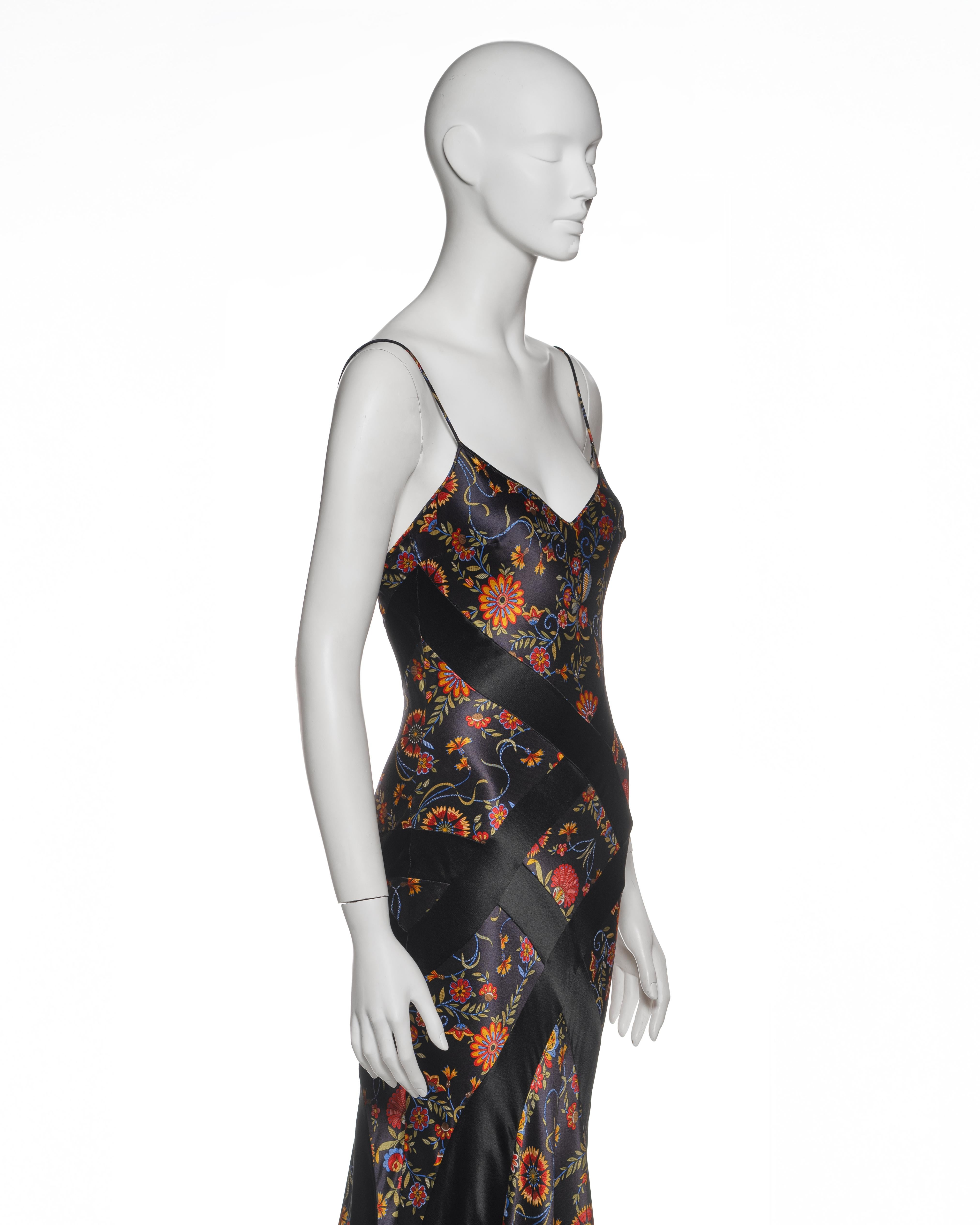Christian Dior by John Galliano Florales Satinkleid mit geometrischen Einsätzen, FW 2002 Damen im Angebot