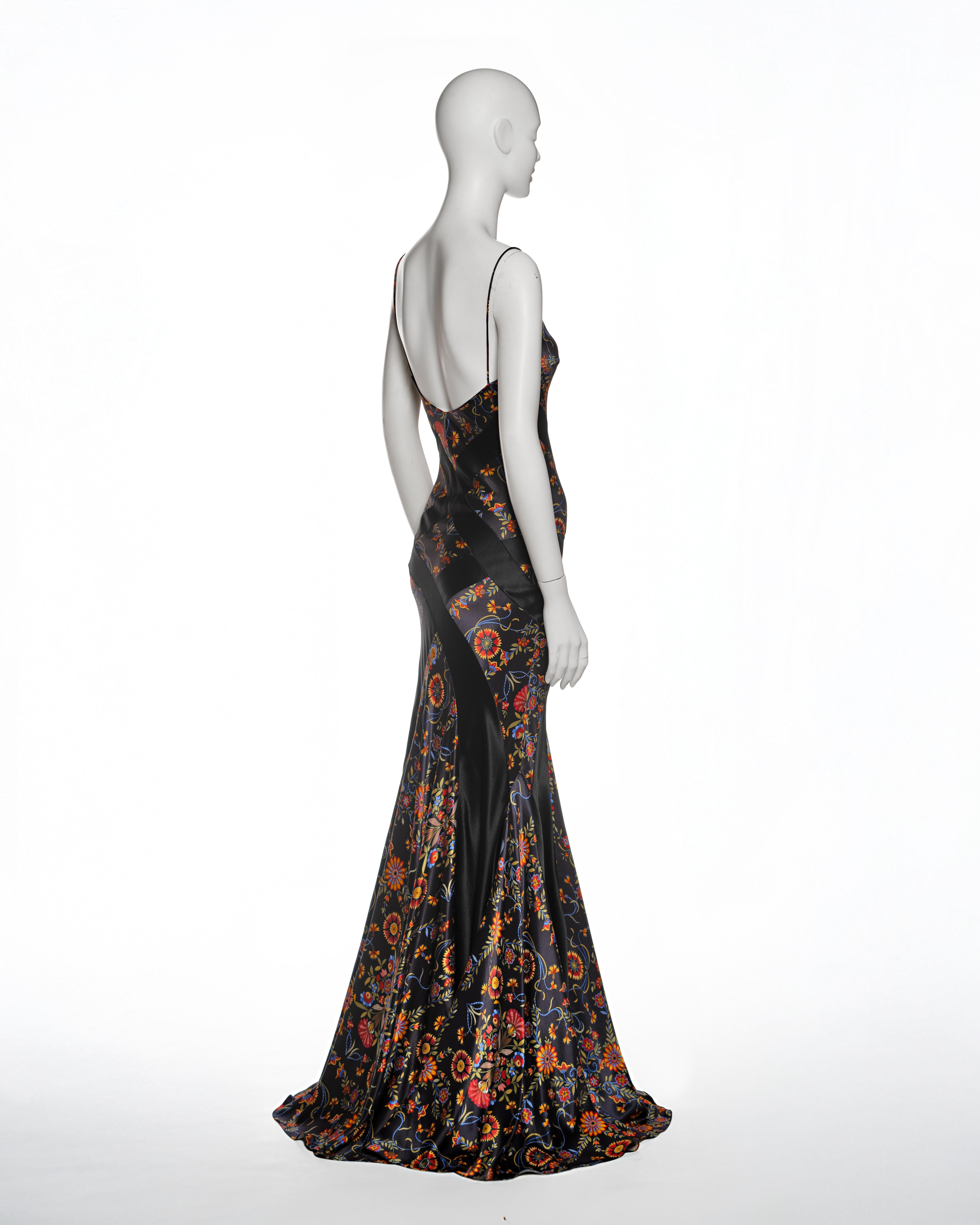 Christian Dior by John Galliano Florales Satinkleid mit geometrischen Einsätzen, FW 2002 im Angebot 1