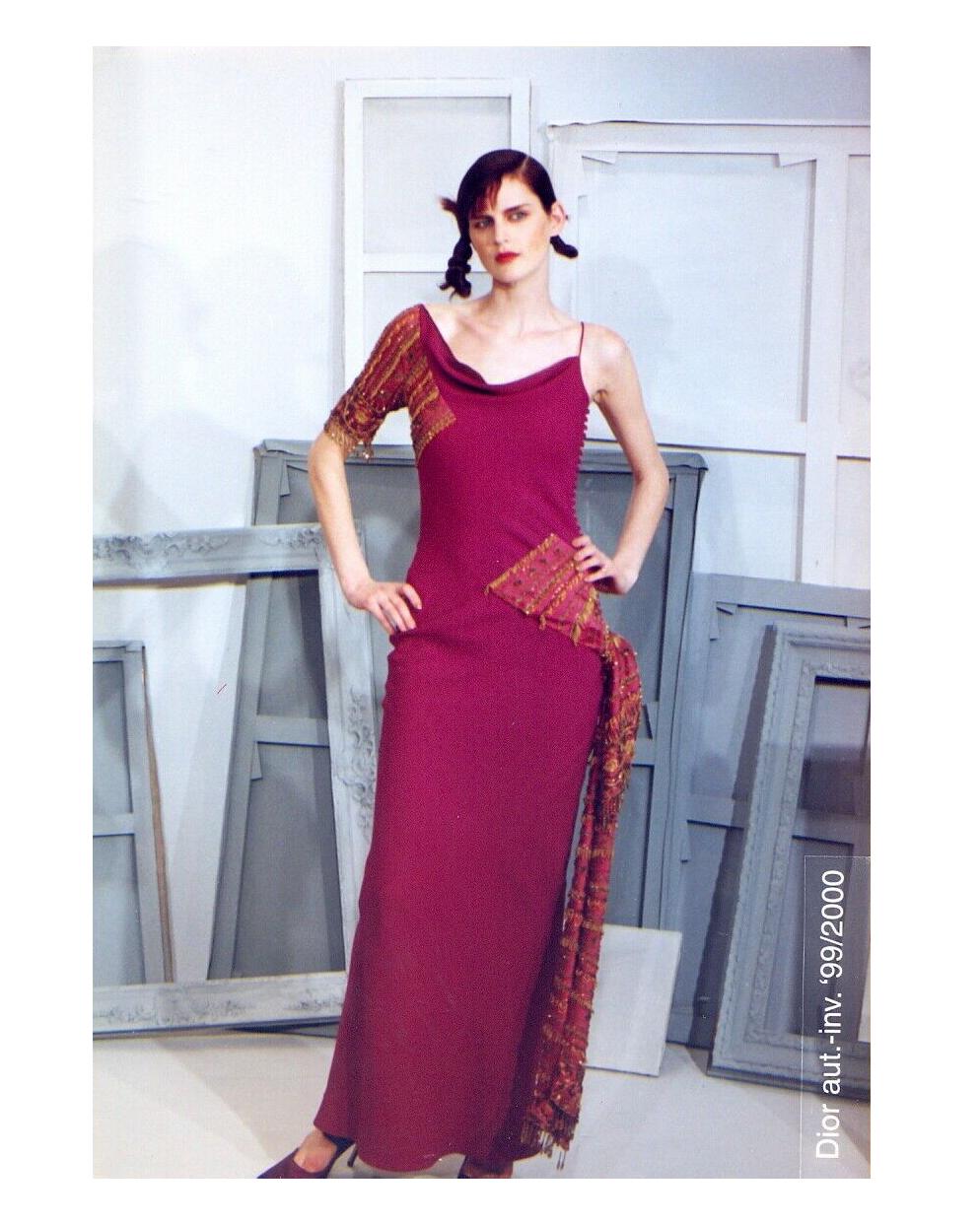 Christian Dior by John Galliano, schräg geschnittenes Abendkleid aus Seide in Fuchsia, fw 1999 (Violett) im Angebot
