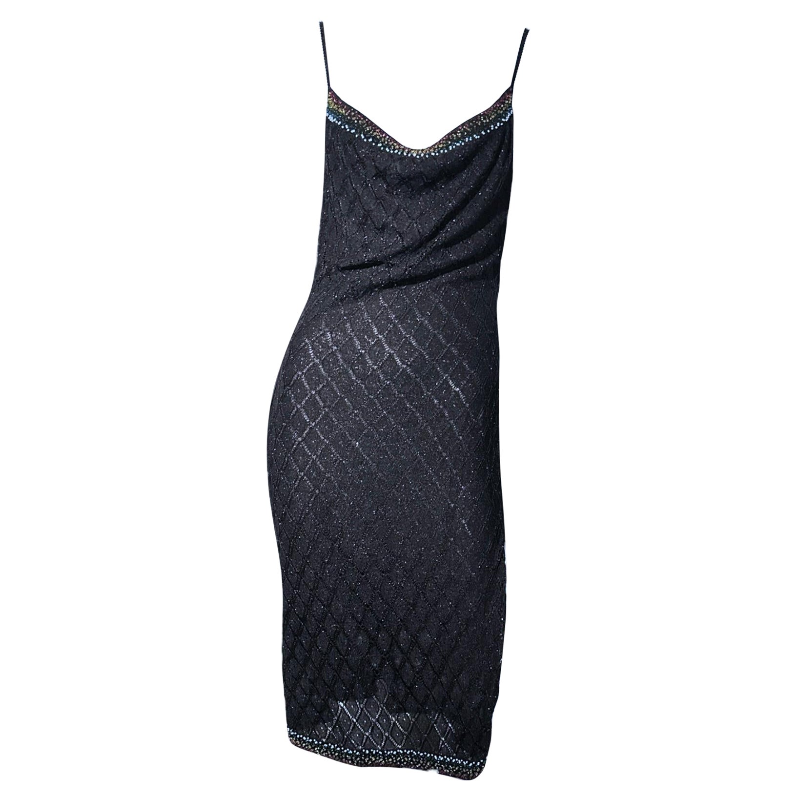 Christian Dior by John Galliano Hw 2001 Perlenbesetztes Kurzes Strickkleid mit Rundhalsausschnitt