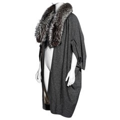 Manteau gris en tweed Donegal et fourrure de renard Christian Dior par John Galliano, A/H 1998