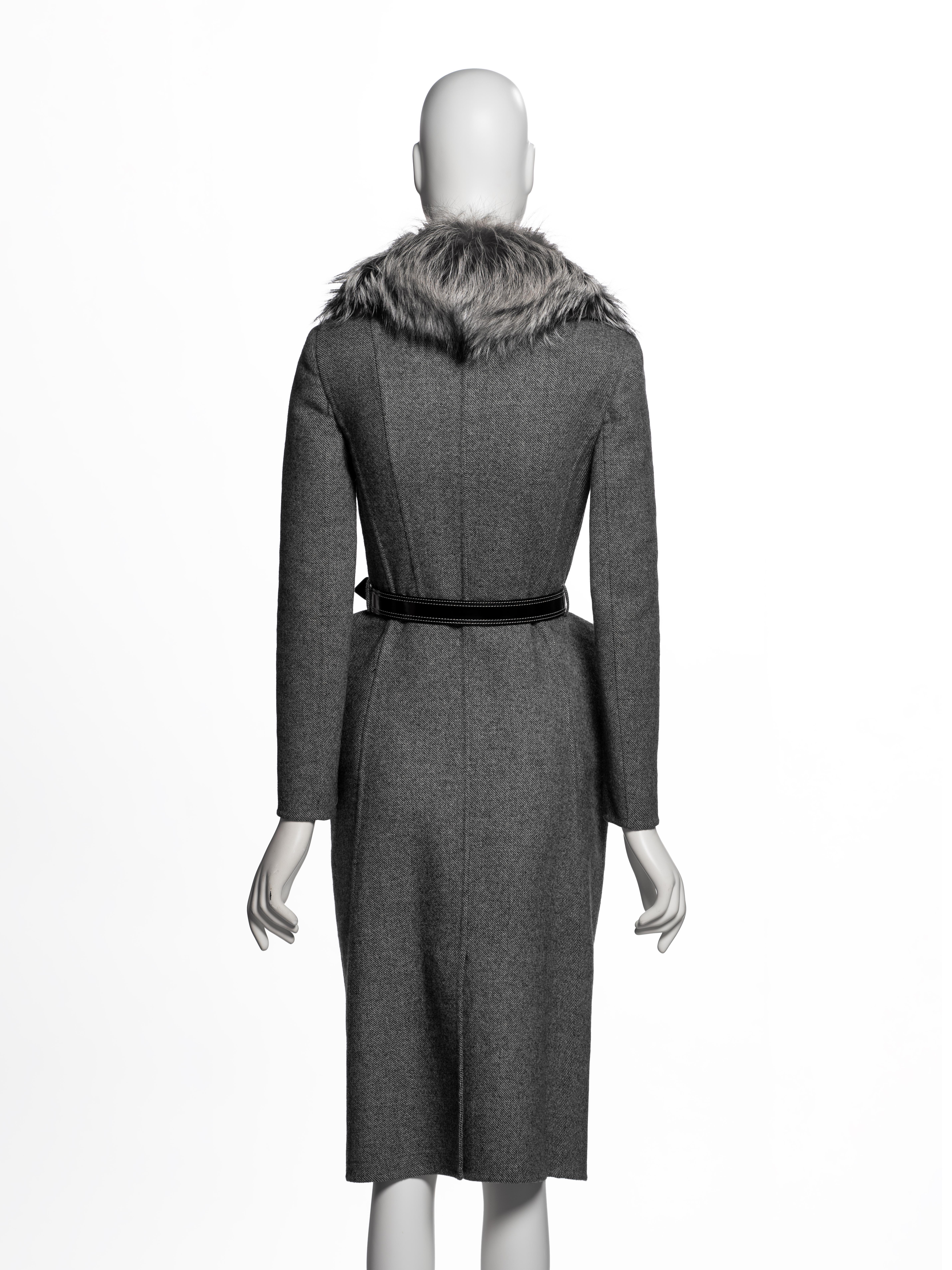 Christian Dior for Christian Dior, John Galliano for Christian Dior, Cappotto in lana e volpe, PF 2009 3