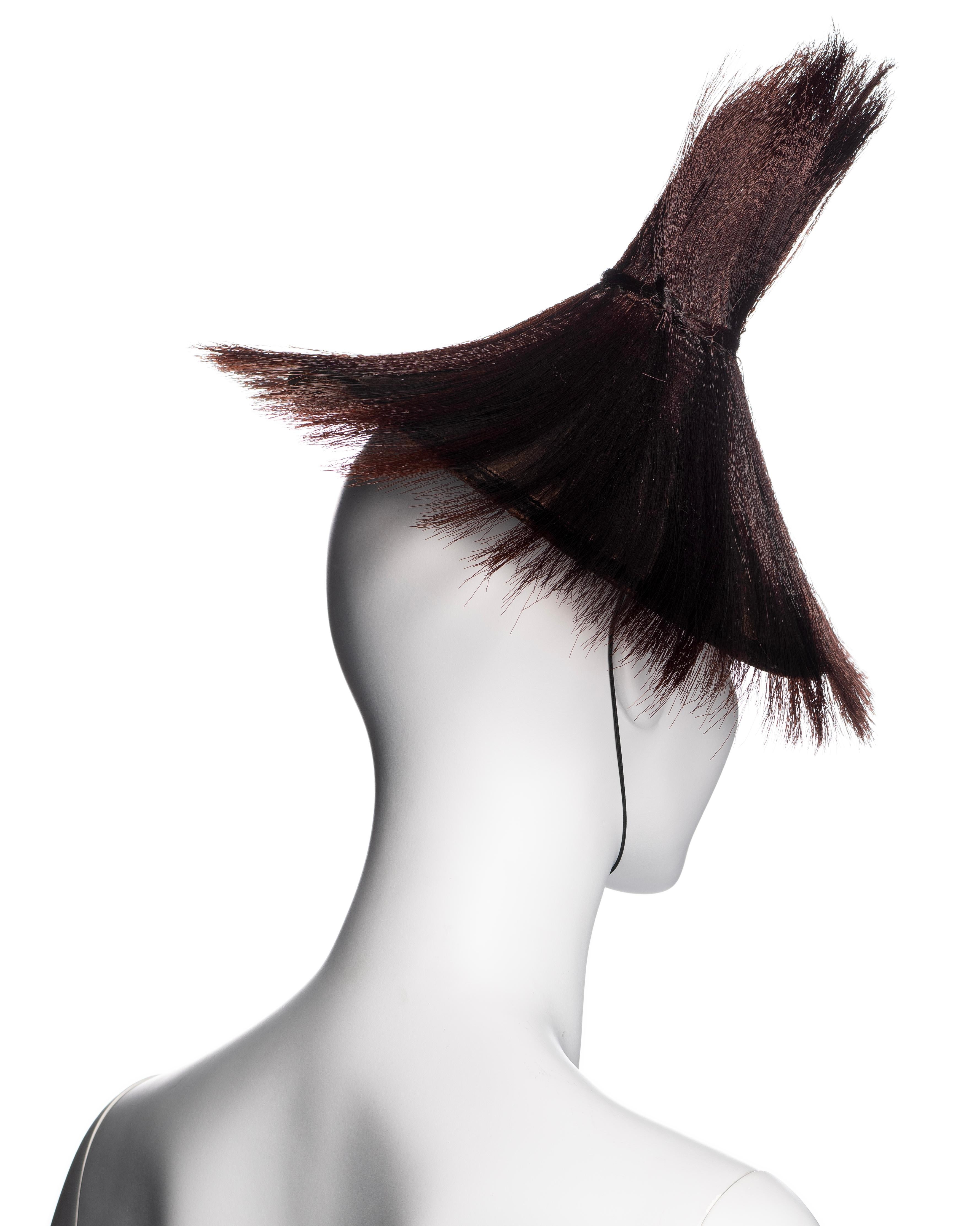Christian Dior by John Galliano Horse Hair Conical Fascinator Hat, FW 2007 For Sale 3