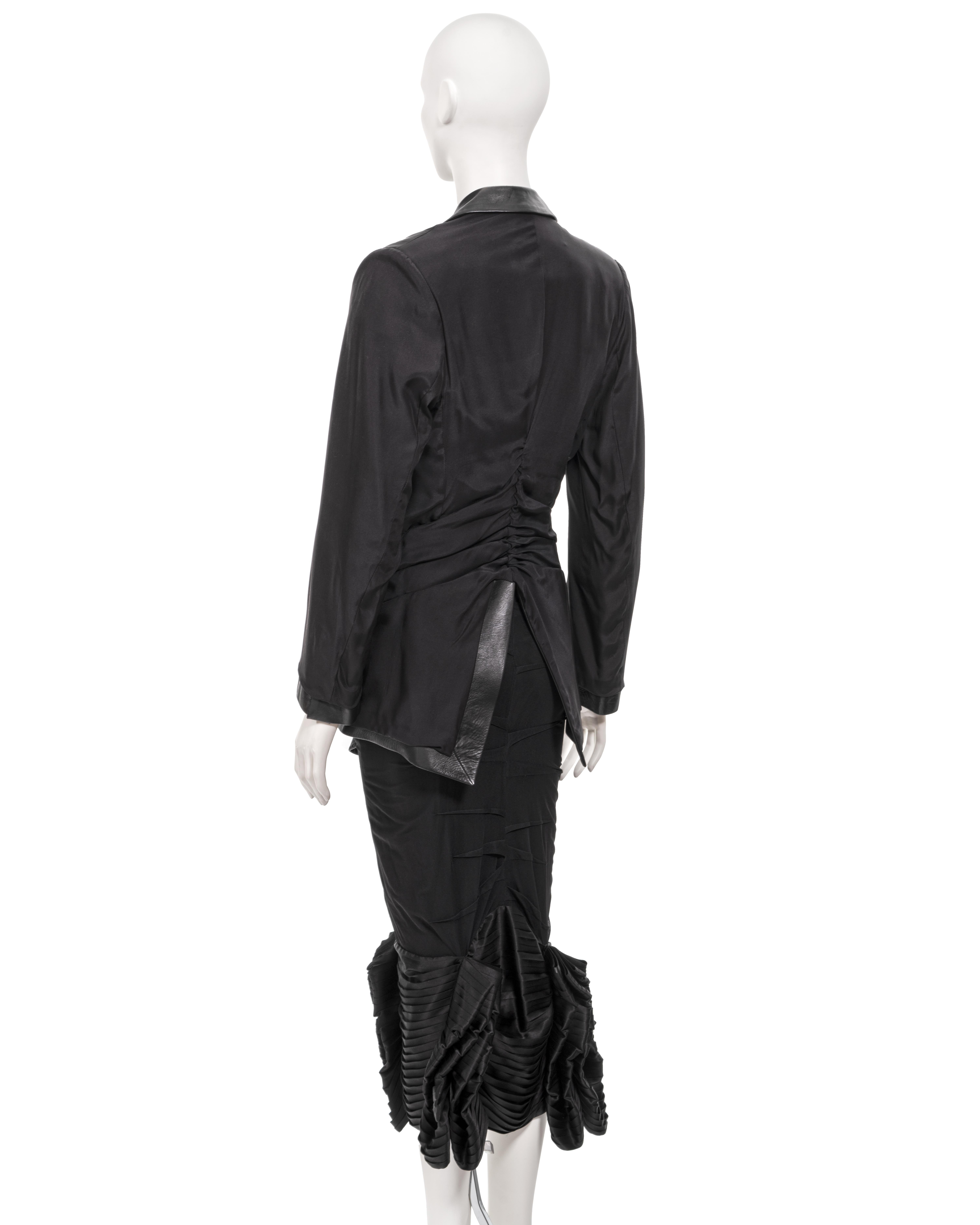 Christian Dior par John Galliano - Ensemble veste et jupe en cuir à l'intérieur et extérieur, printemps-été 2003 en vente 8