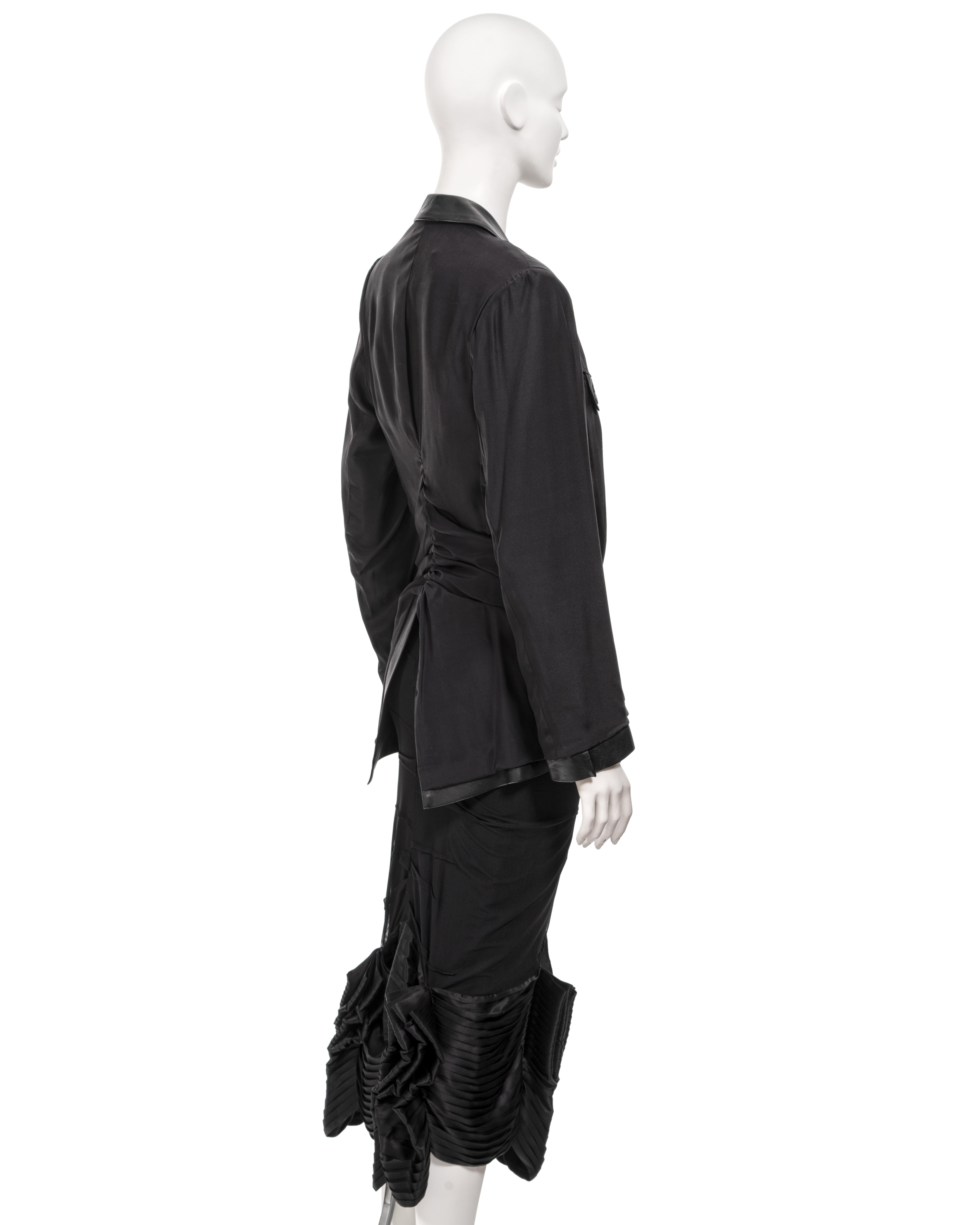 Christian Dior par John Galliano - Ensemble veste et jupe en cuir à l'intérieur et extérieur, printemps-été 2003 en vente 11