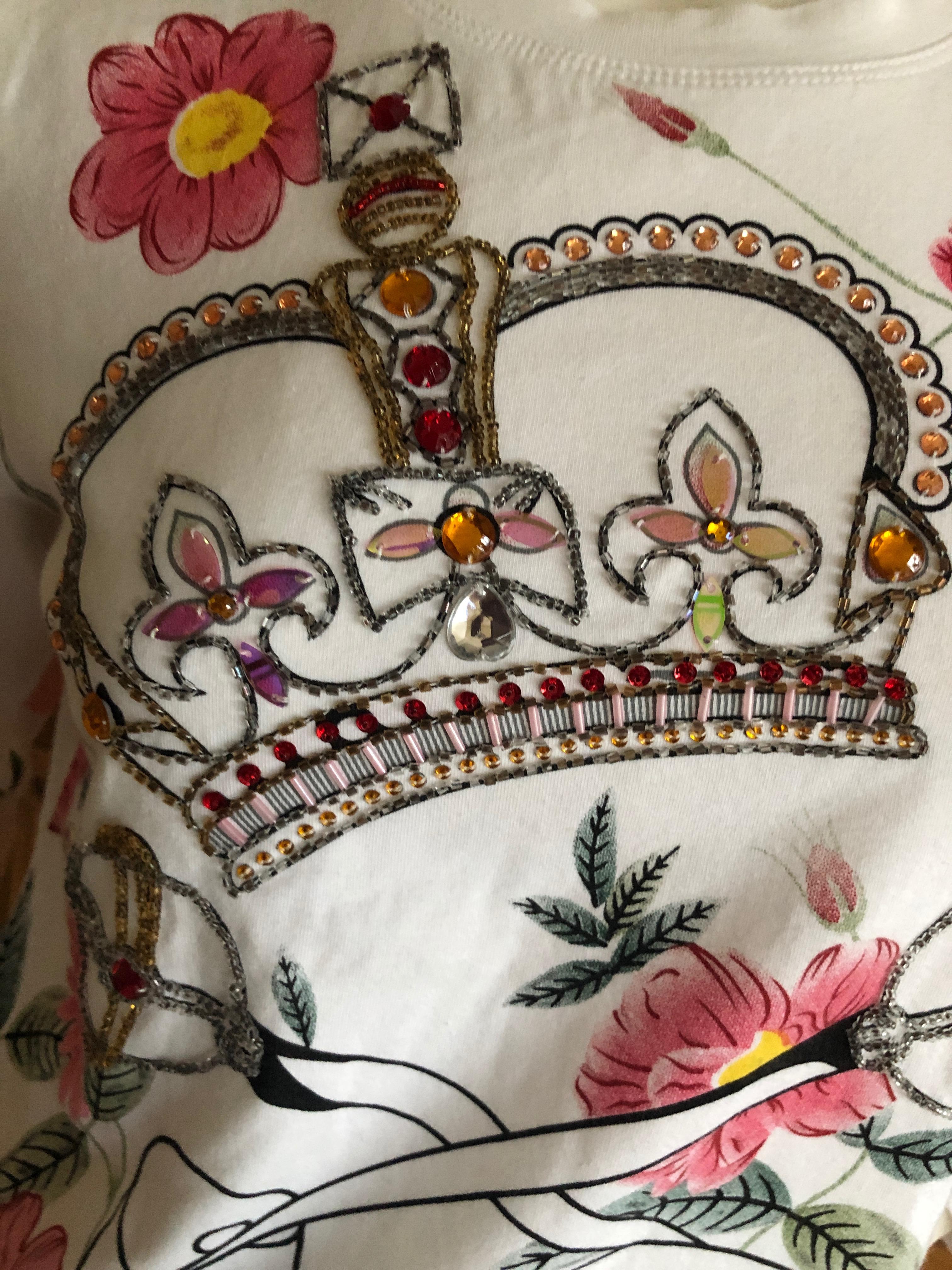 Christian Dior by John Galliano Long Sleeve Embellished Crown Scepter Cotton Top
Size 40 , M (size tag missing)
Bust 36