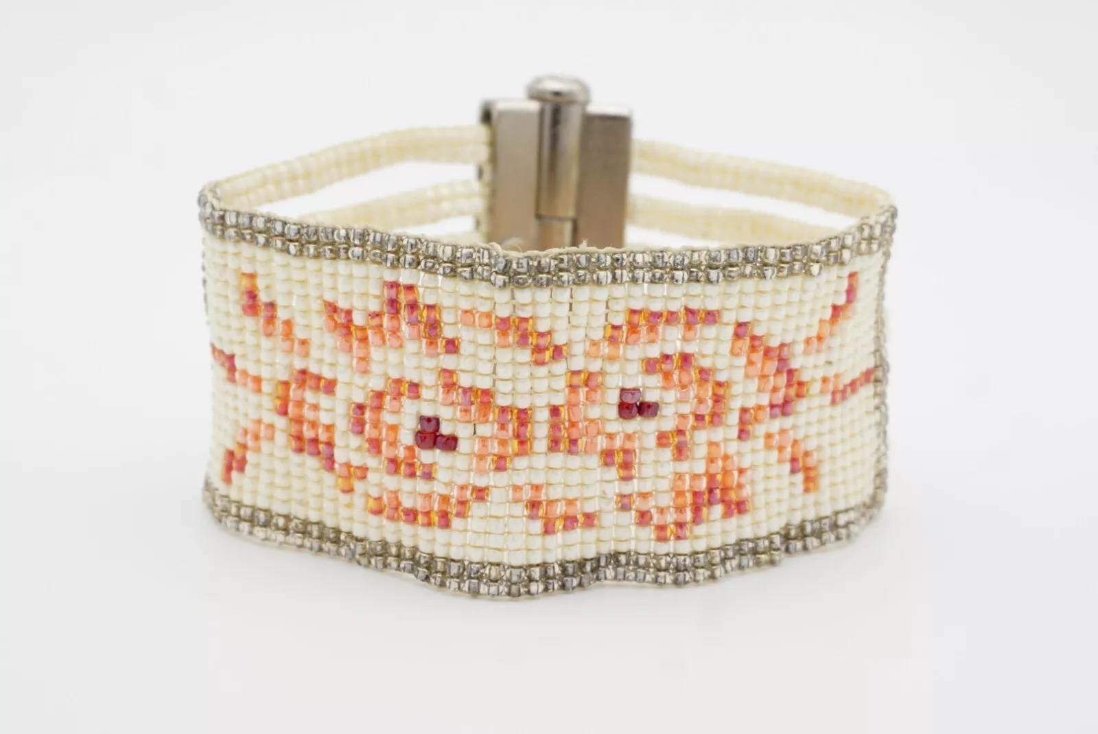 Christian Dior by John Galliano Masai 1997 Beads White Red Pink Flower Bracelet For Sale 8