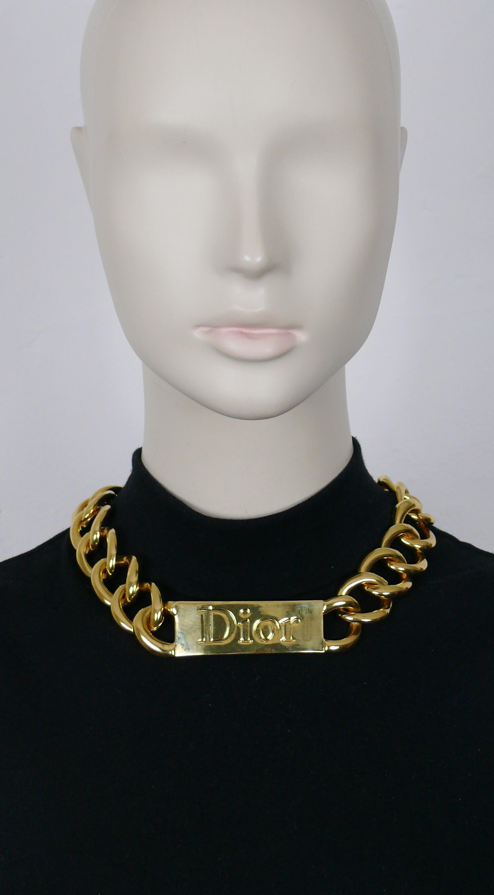 CHRISTIAN DIOR by JOHN GALLIANO chunky gold tone curb chain necklace featuring a massive ID tag embossed DIOR.

From the CHRISTIAN DIOR Fall/Winter Ready-to-Wear Collection.
As seen on the runway (see pictures 4 and 5).

Hook and toggle