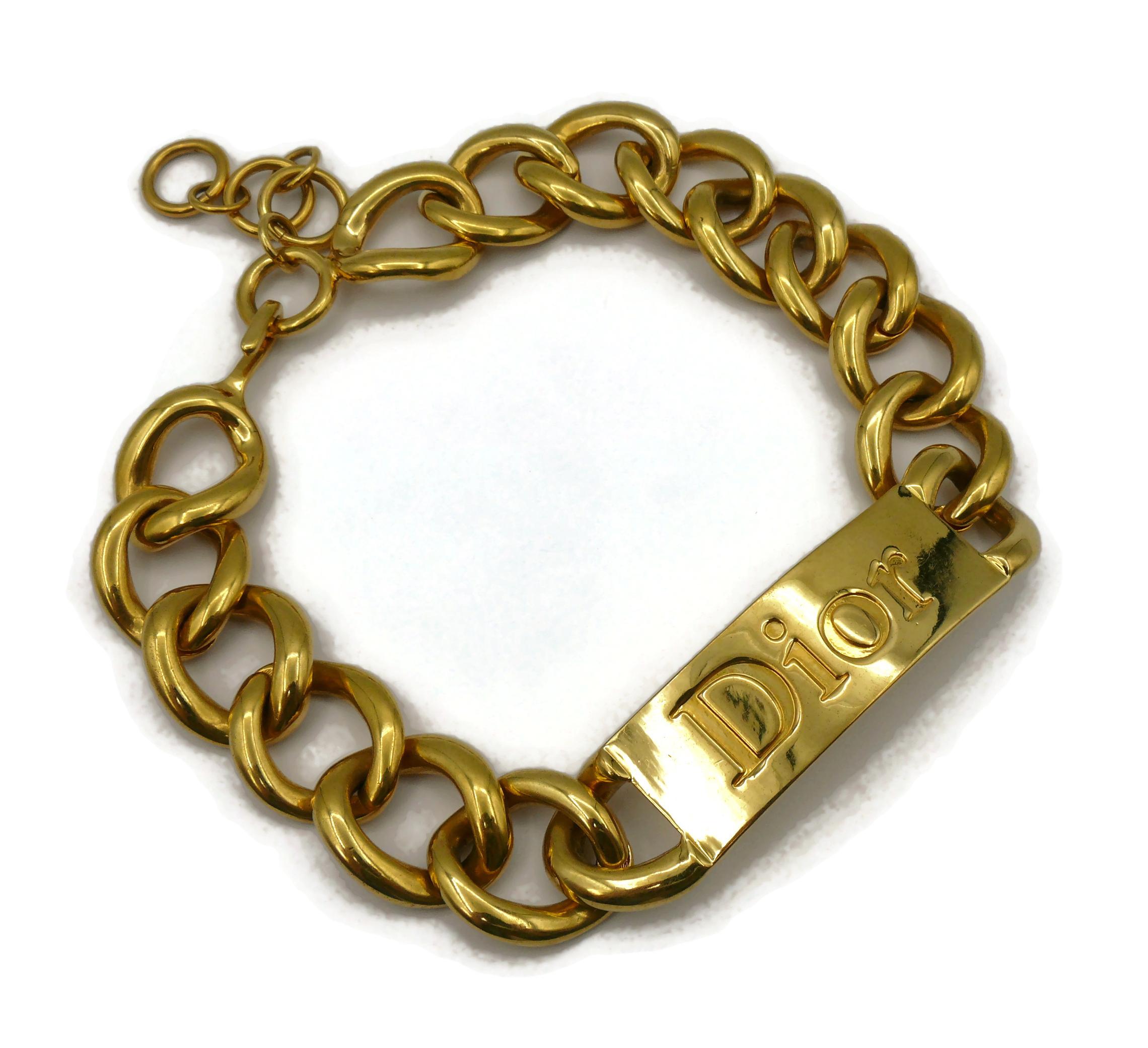 CHRISTIAN DIOR by JOHN GALLIANO Massive Gold Tone ID Tag Curb Runway Necklace In Good Condition For Sale In Nice, FR