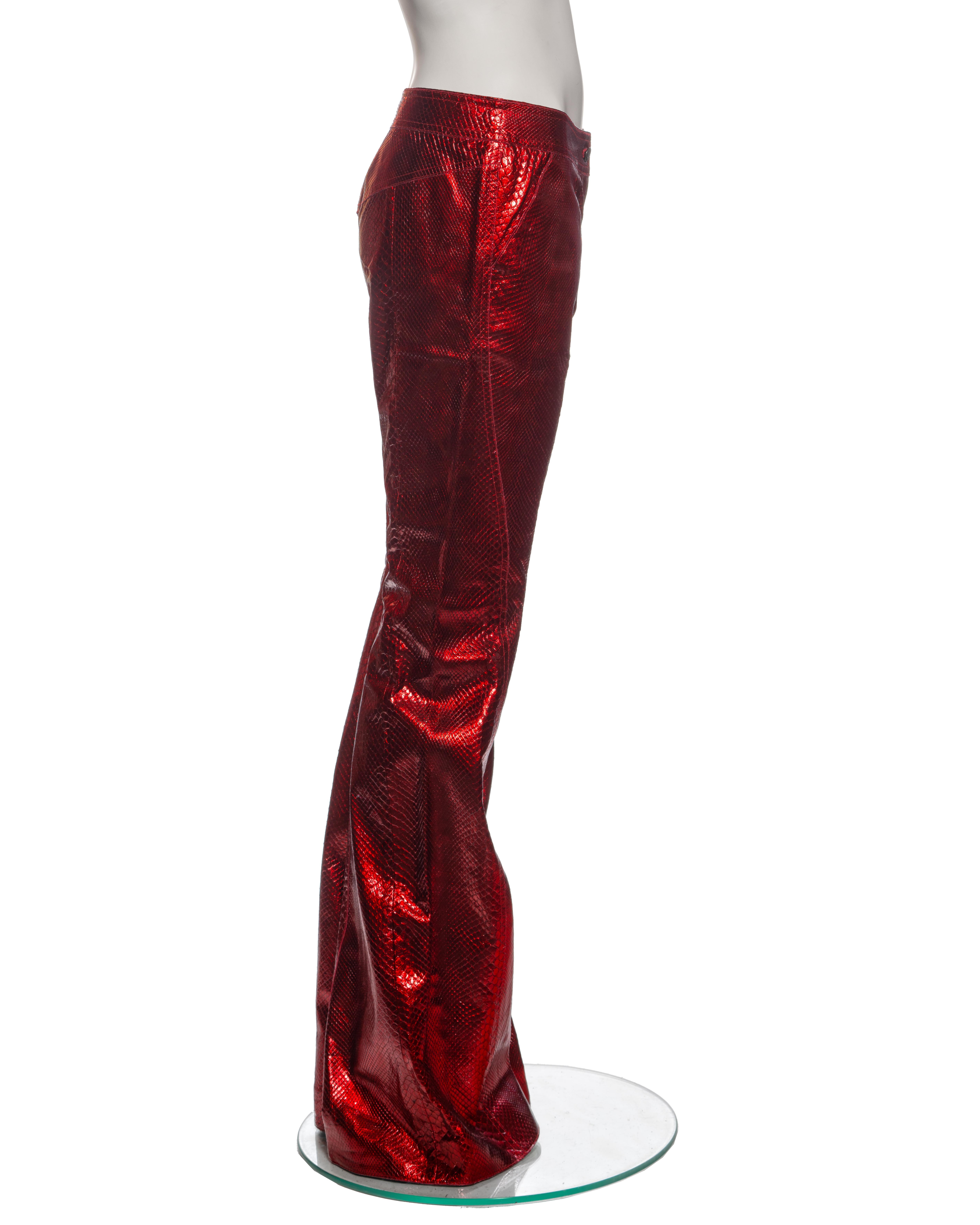 Pantalon évasé en python rouge métallisé Christian Dior by John Galliano, ss 2002 en vente 2