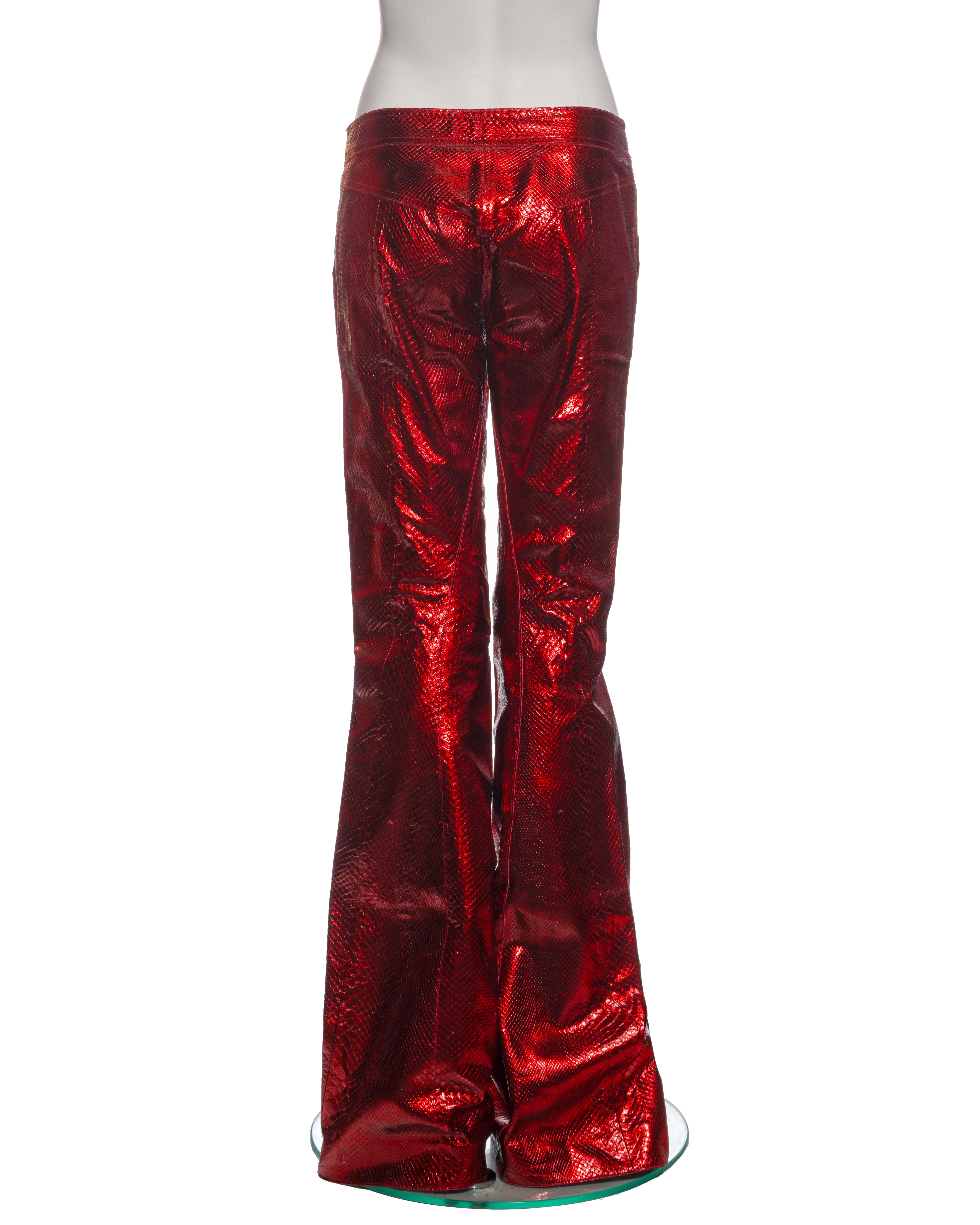 Pantalon évasé en python rouge métallisé Christian Dior by John Galliano, ss 2002 en vente 3