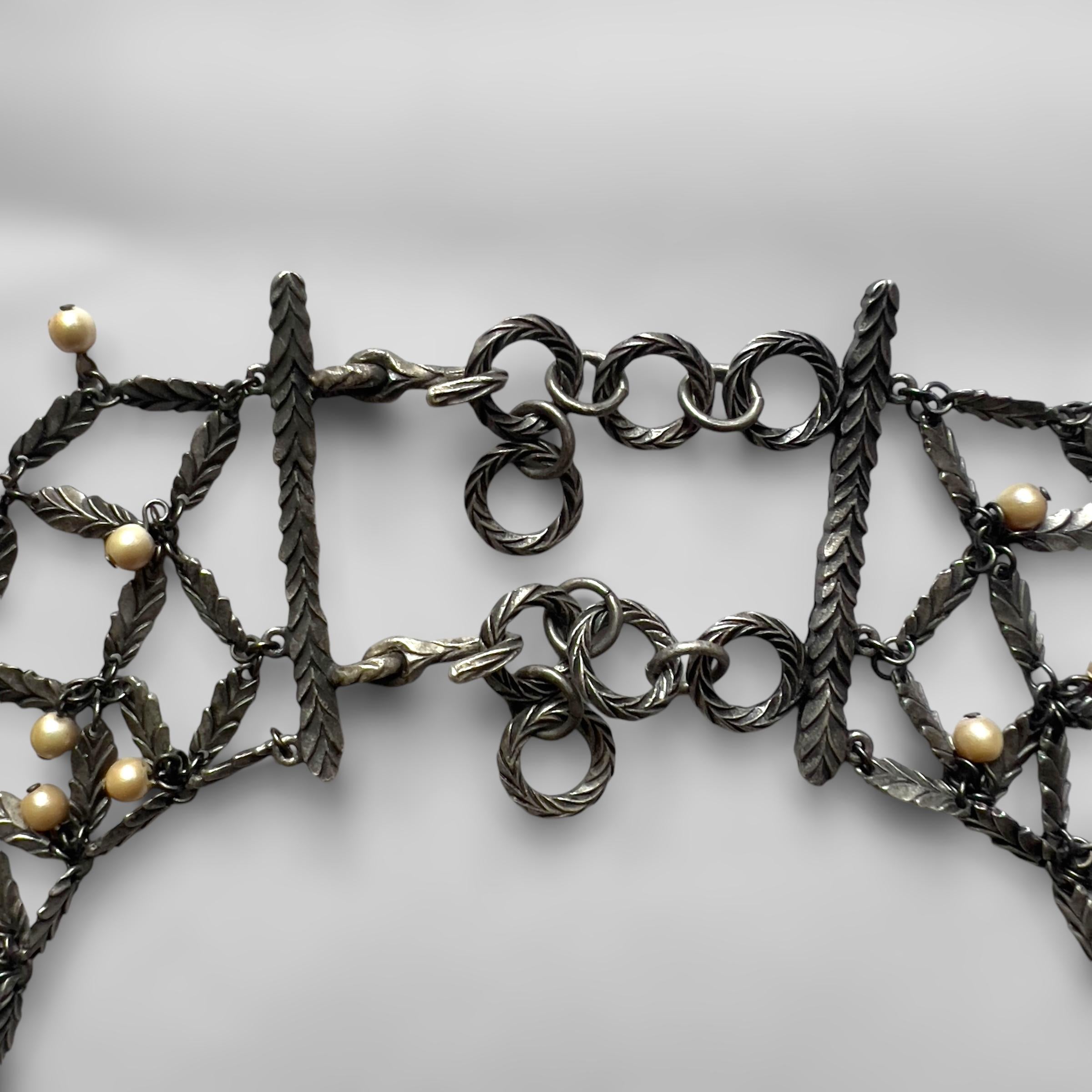Christian Galliano for Christian Dior, Set di gioielli con perle e foglie, Circa 1998 in vendita 10