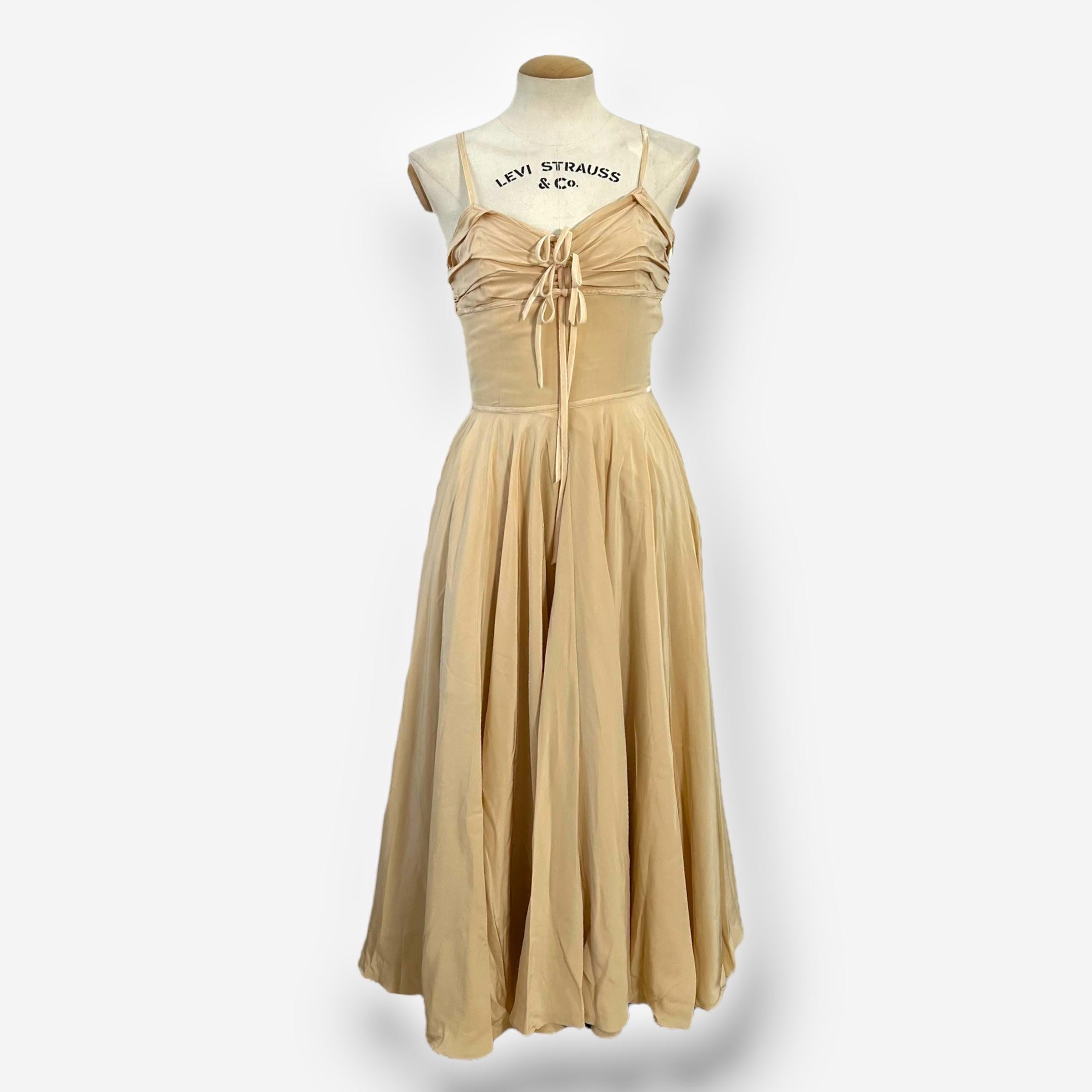 Christian Galliano for Christian Dior, Abito in seta nuda, 2006 In condizioni ottime in vendita a CAPELLE AAN DEN IJSSEL, ZH