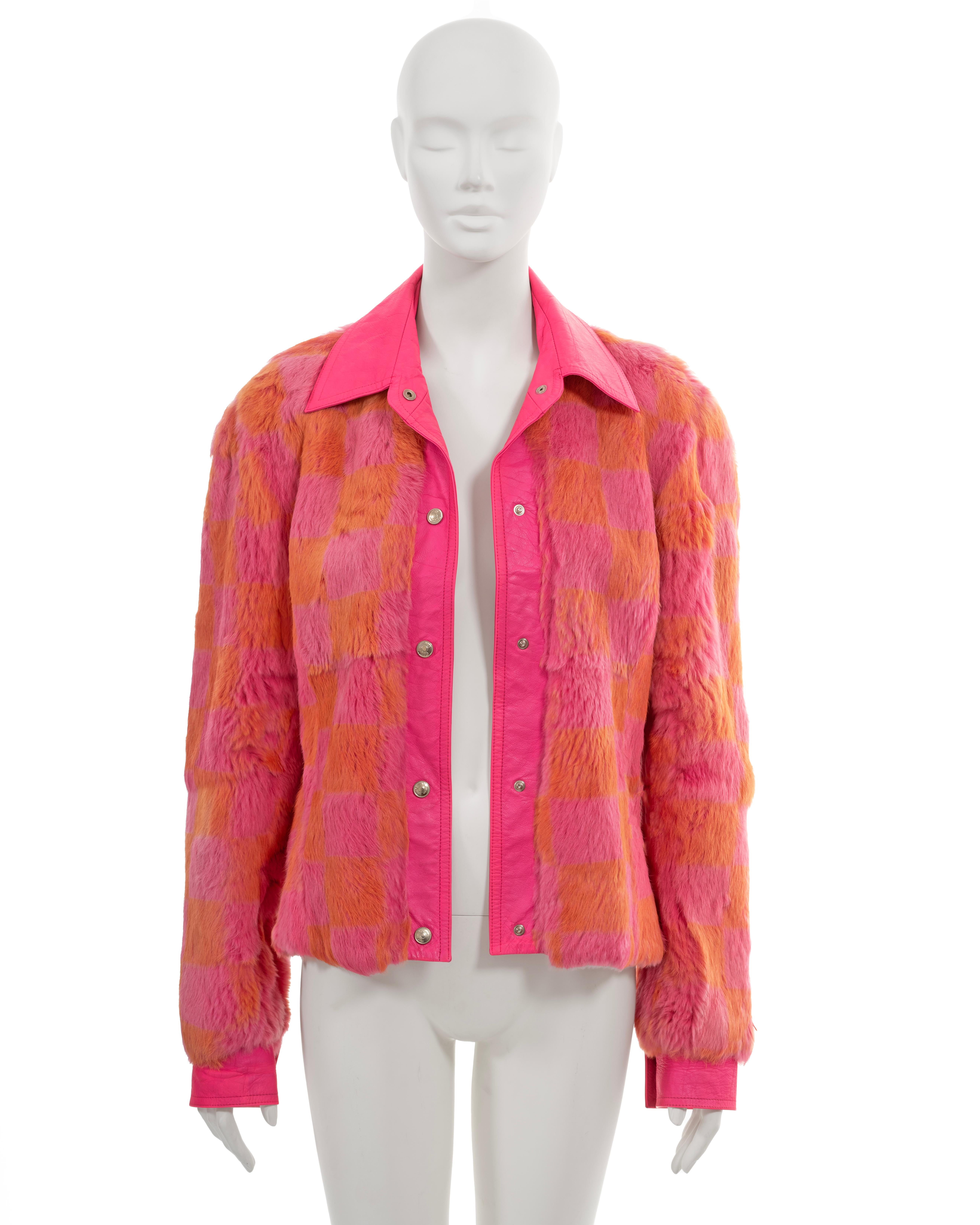 Veste chemise en fourrure rose et orange Christian Dior par John Galliano, A/H 2001 Pour femmes en vente