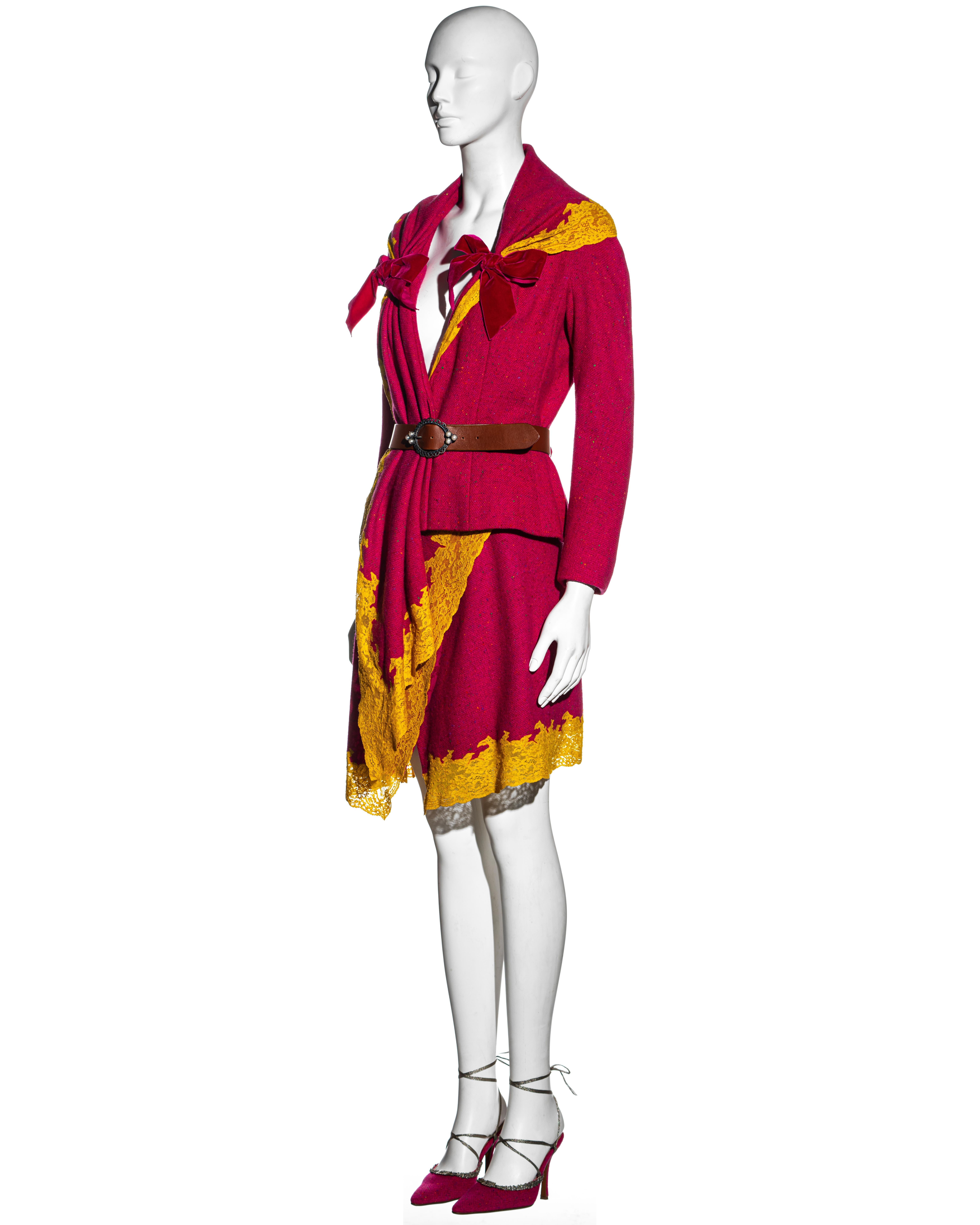 Costume jupe en tweed rose et dentelle jaune Christian Dior by John Galliano, A/H 1998 en vente 3