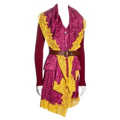Christian Dior by John Galliano Traje con falda de lana rosa y encaje amarillo, fw 1998