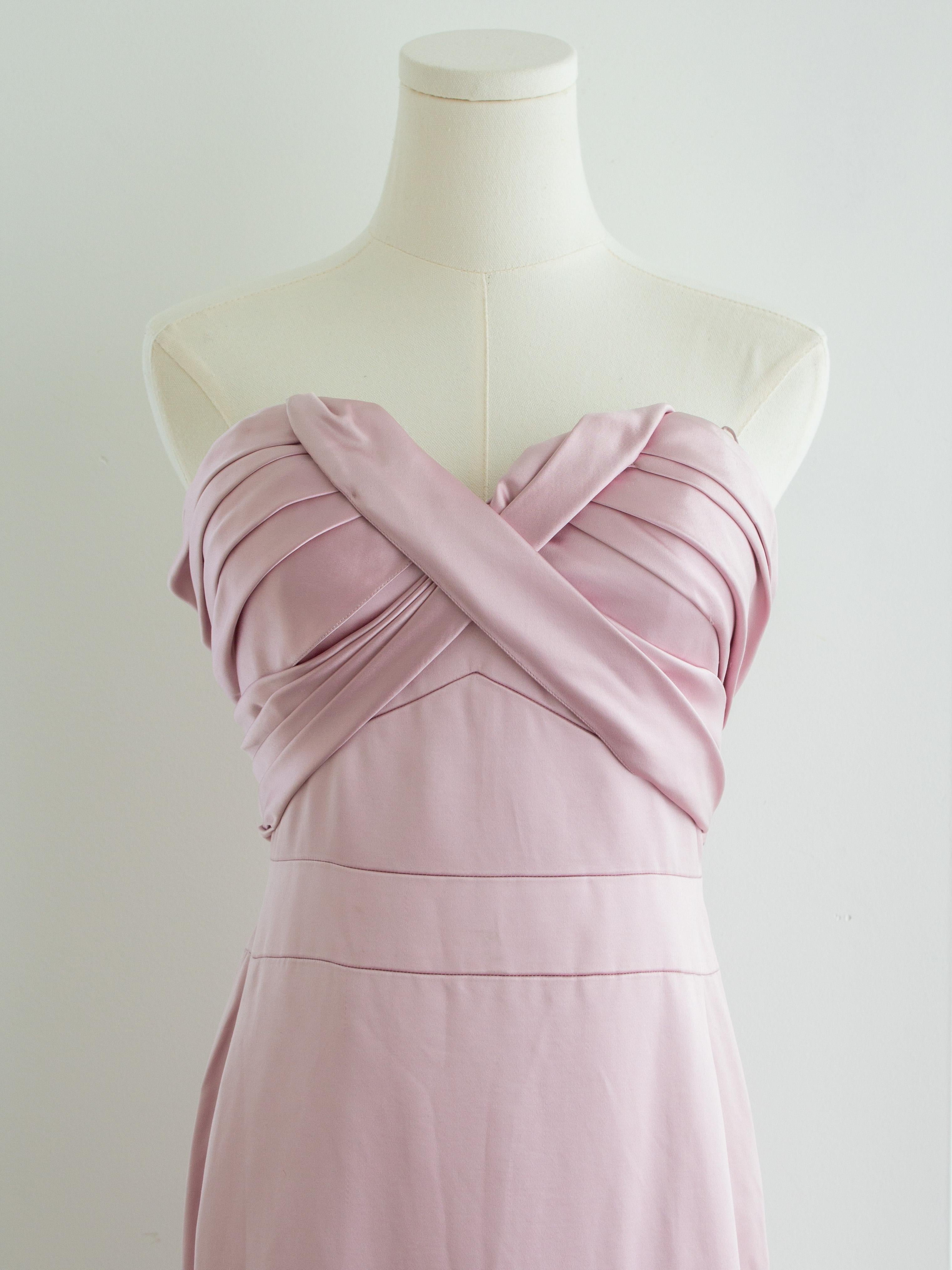 Christian Galliano for Christian Dior Pre-Fall 2008 Abito in seta rosa lavanda In condizioni buone in vendita a Jersey City, NJ