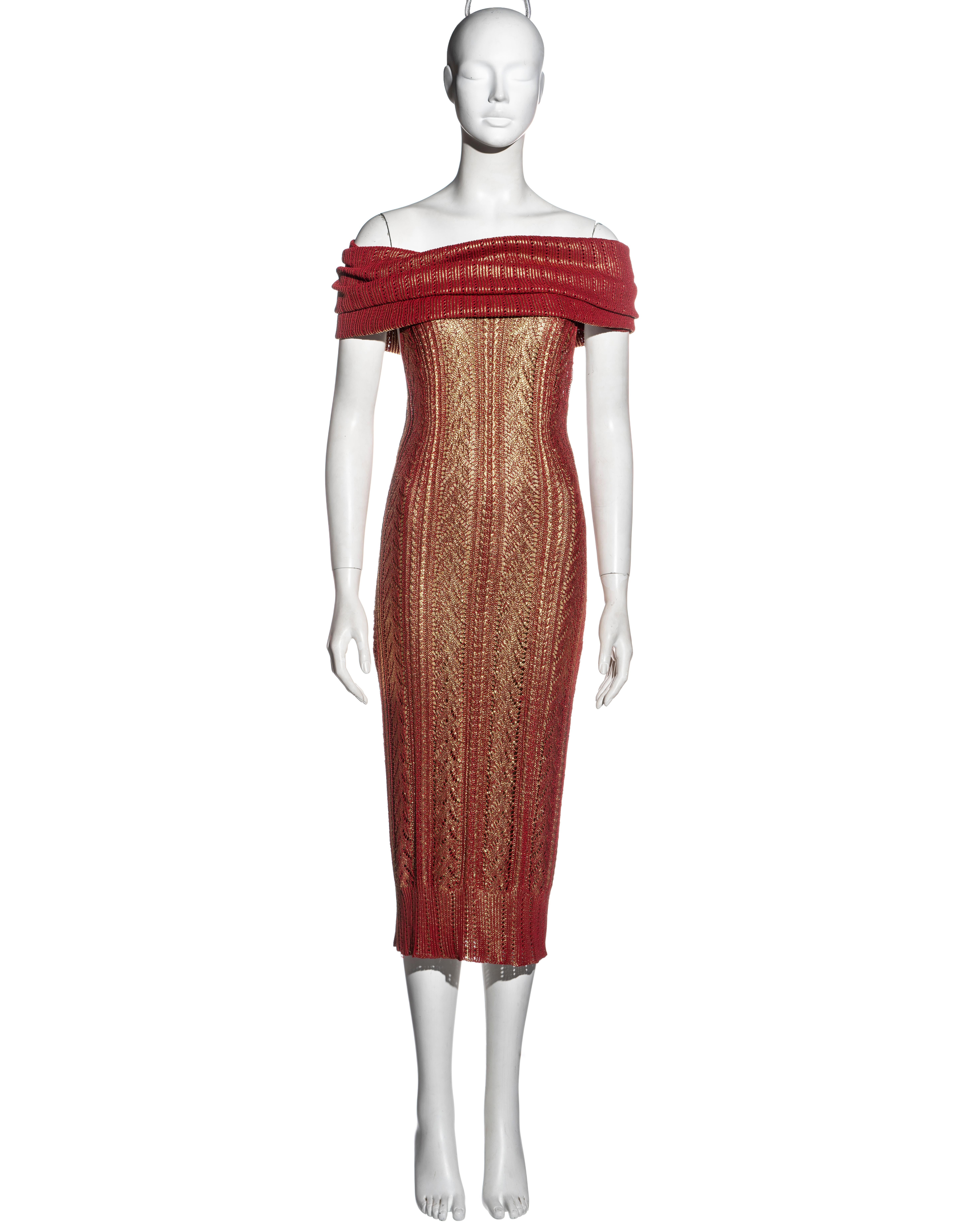 ▪ Christian Dior crochet-knit evening dress
▪ Designed by John Galliano
▪ Metallic gold foiled over red crochet-knit 
▪ Large turn-over off-shoulder collar
▪ Low open back 
▪ Gold lurex lining 
▪ FR 40 - UK 12 - US 8
▪ Fall-Winter 1999
▪ 100%