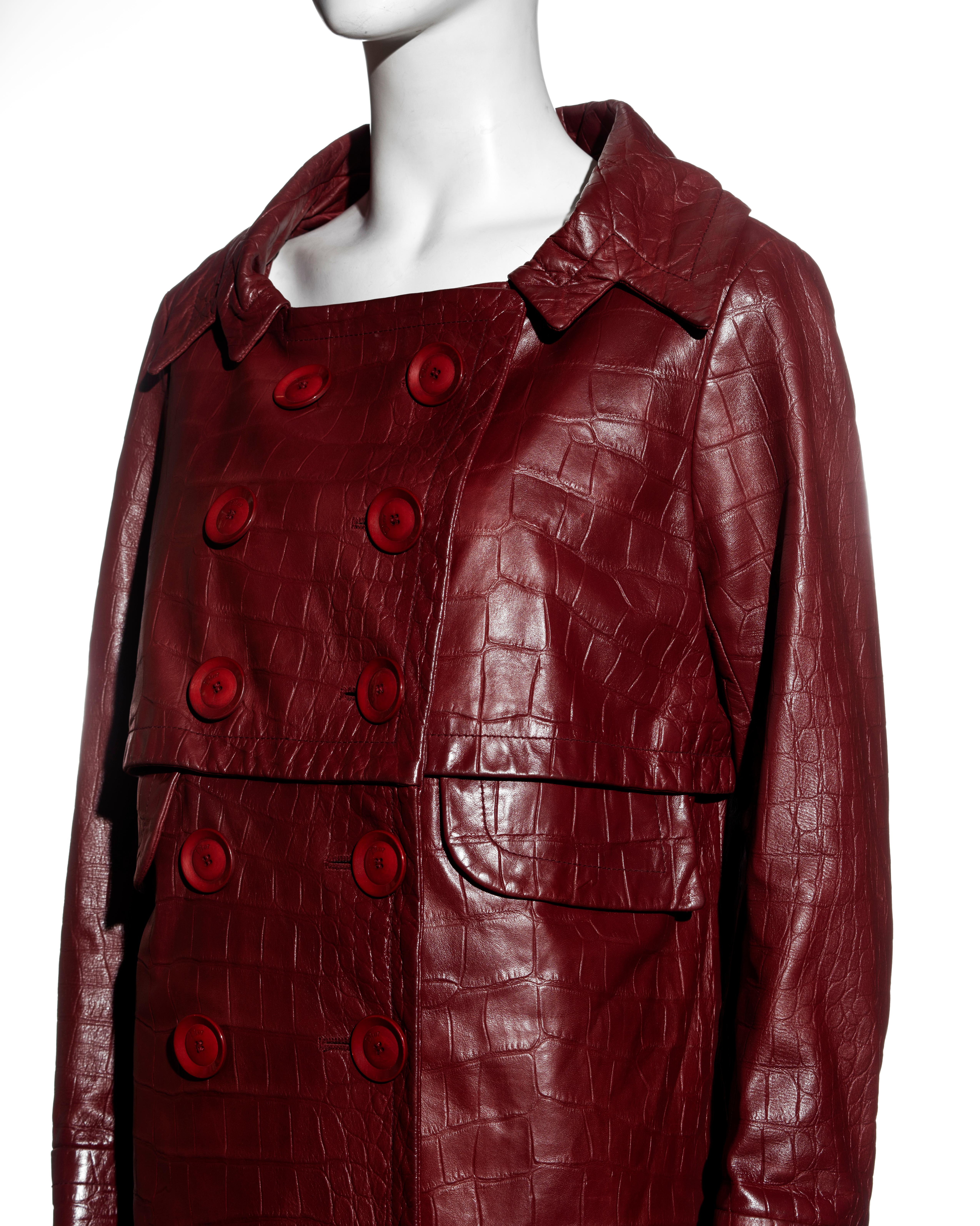 Christian Dior par John Galliano - Manteau en cuir d'agneau rouge embossé au crochet, automne-hiver 2005 en vente 5