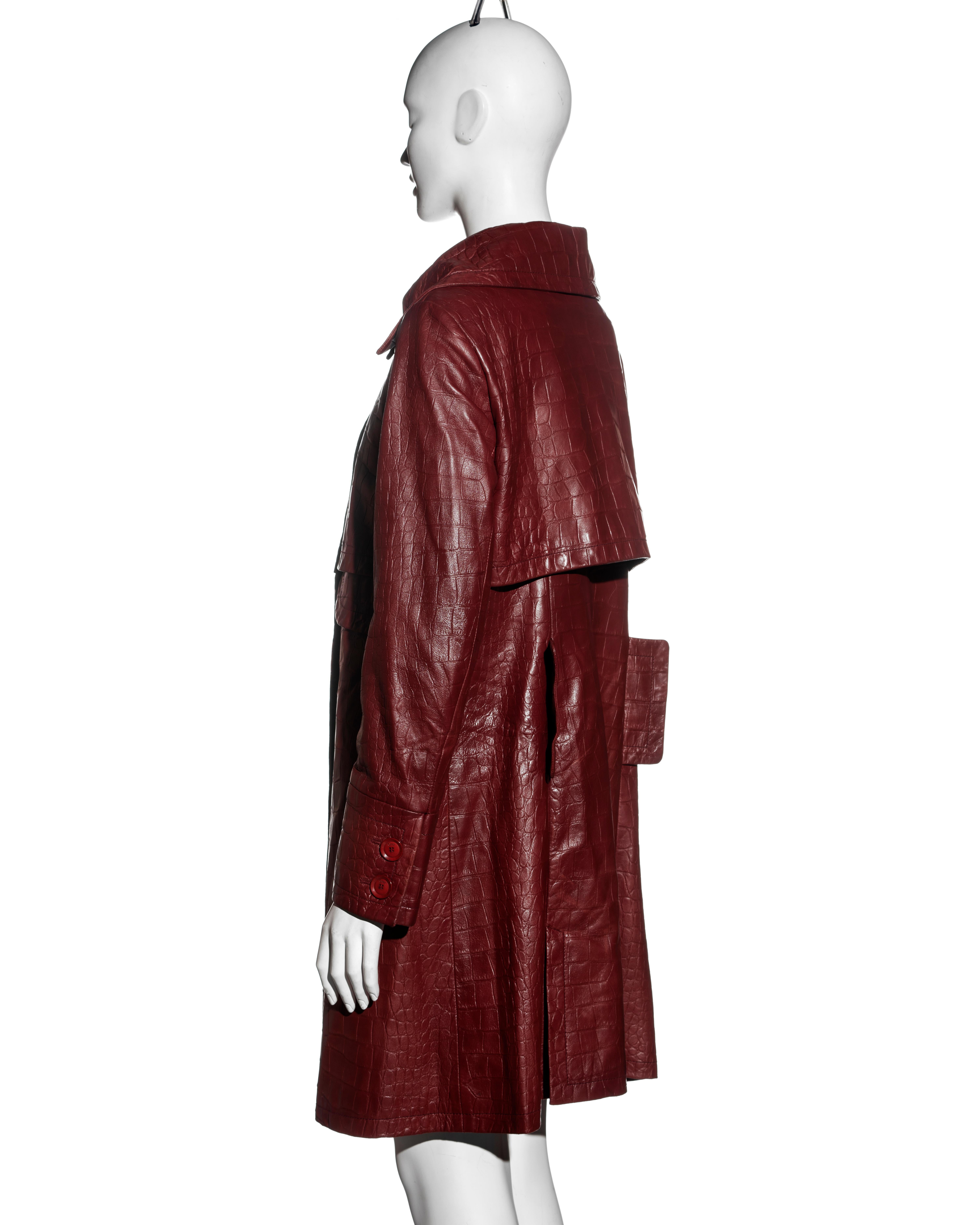 Christian Dior by John Galliano, roter Mantel aus Lammfell mit Krokodilleder, Herbst/Winter 2005 im Angebot 6