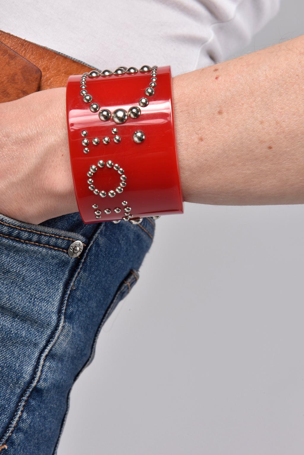 red bracelet dior
