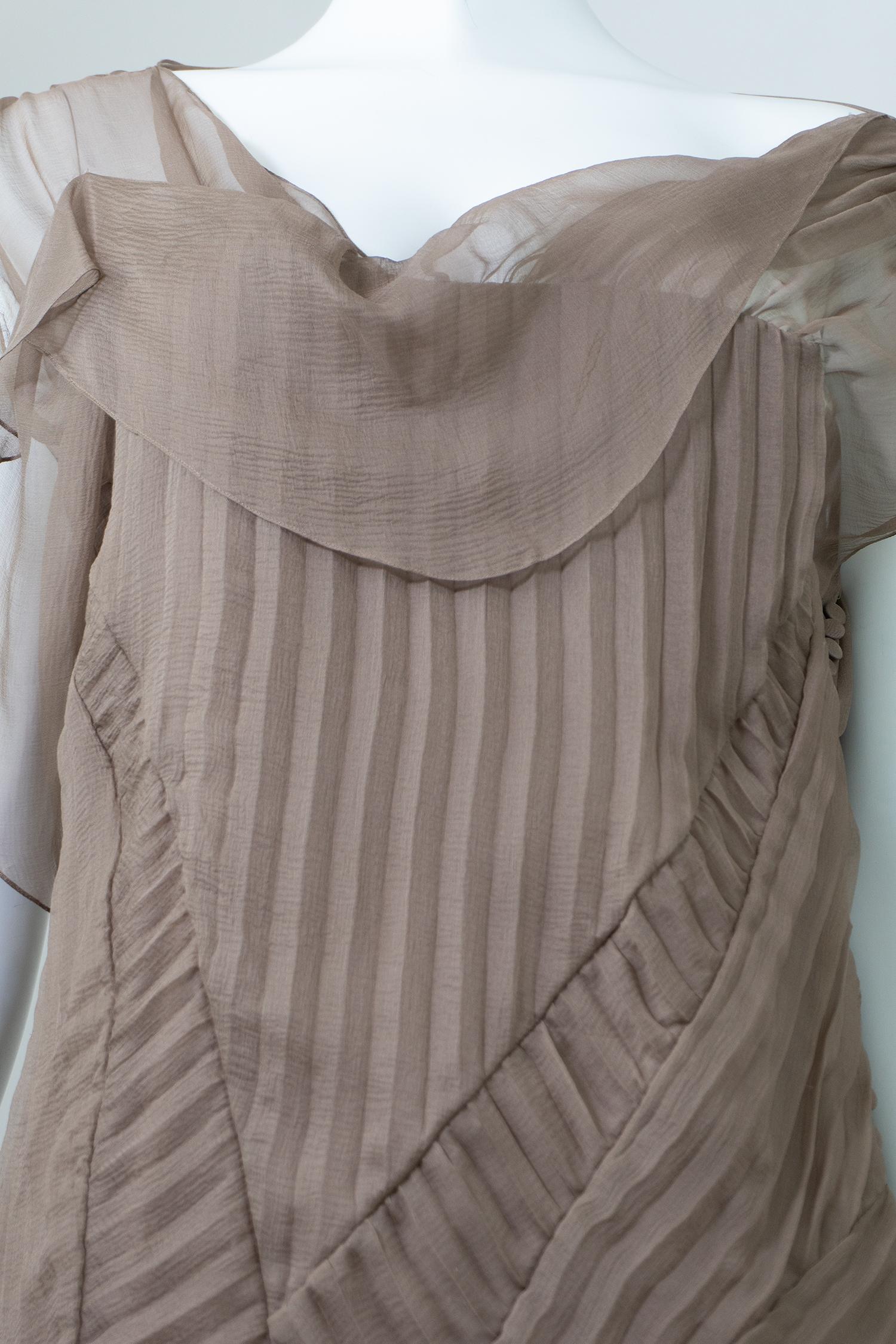 Christian Dior by John Galliano Runway Cruise Collection 2007 Silk Pleated Dress For Sale 4