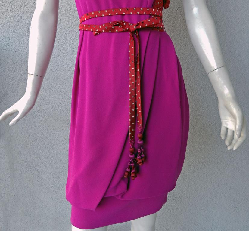 Christian Dior by John Galliano Runway Stylish Asian Inspired Dress In Excellent Condition For Sale In Los Angeles, CA