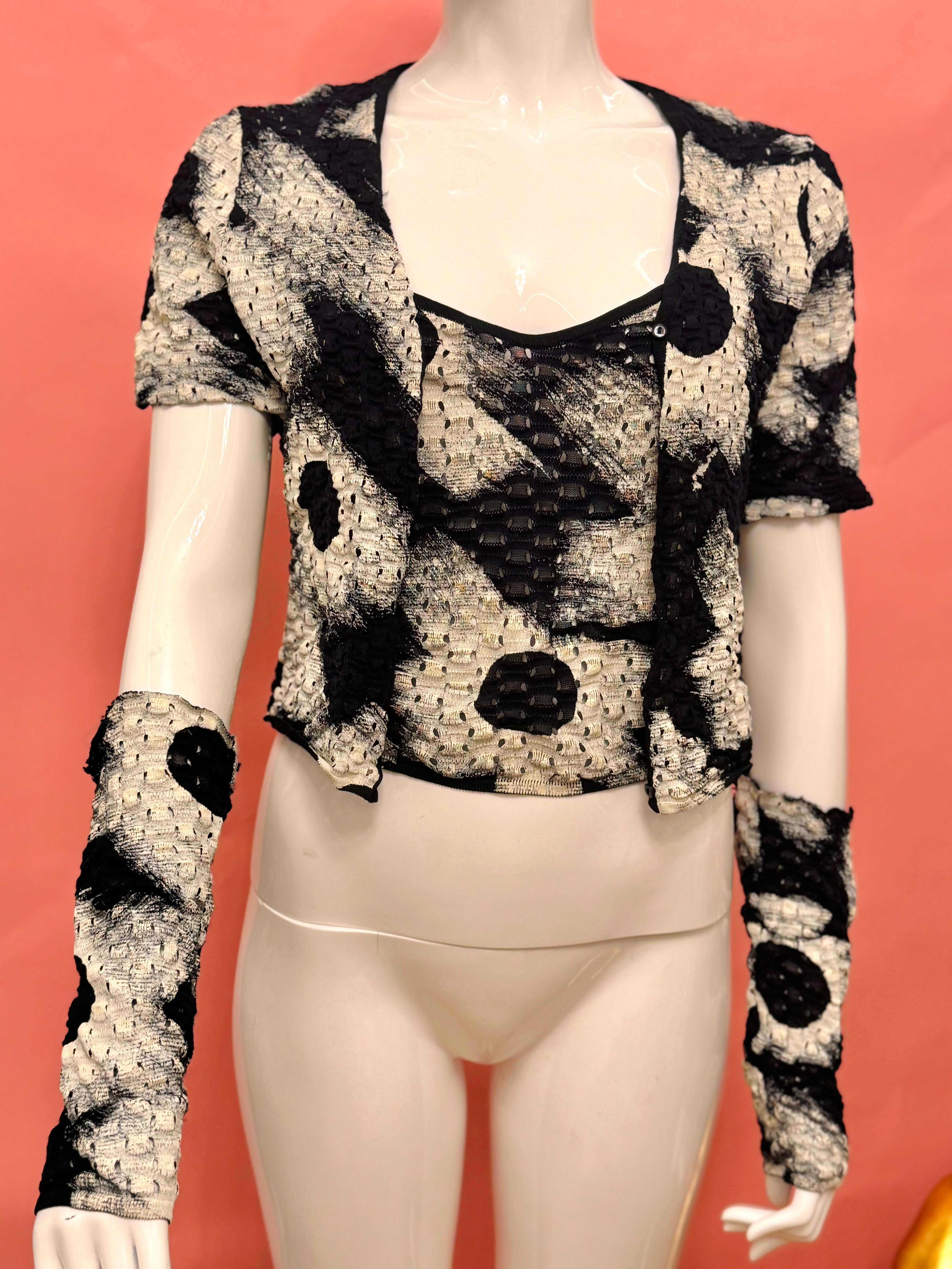 Christian Dior by John Galliano for Christian Dior P/E 2001, set di gemelli traforati dipinti a maglia in vendita 3