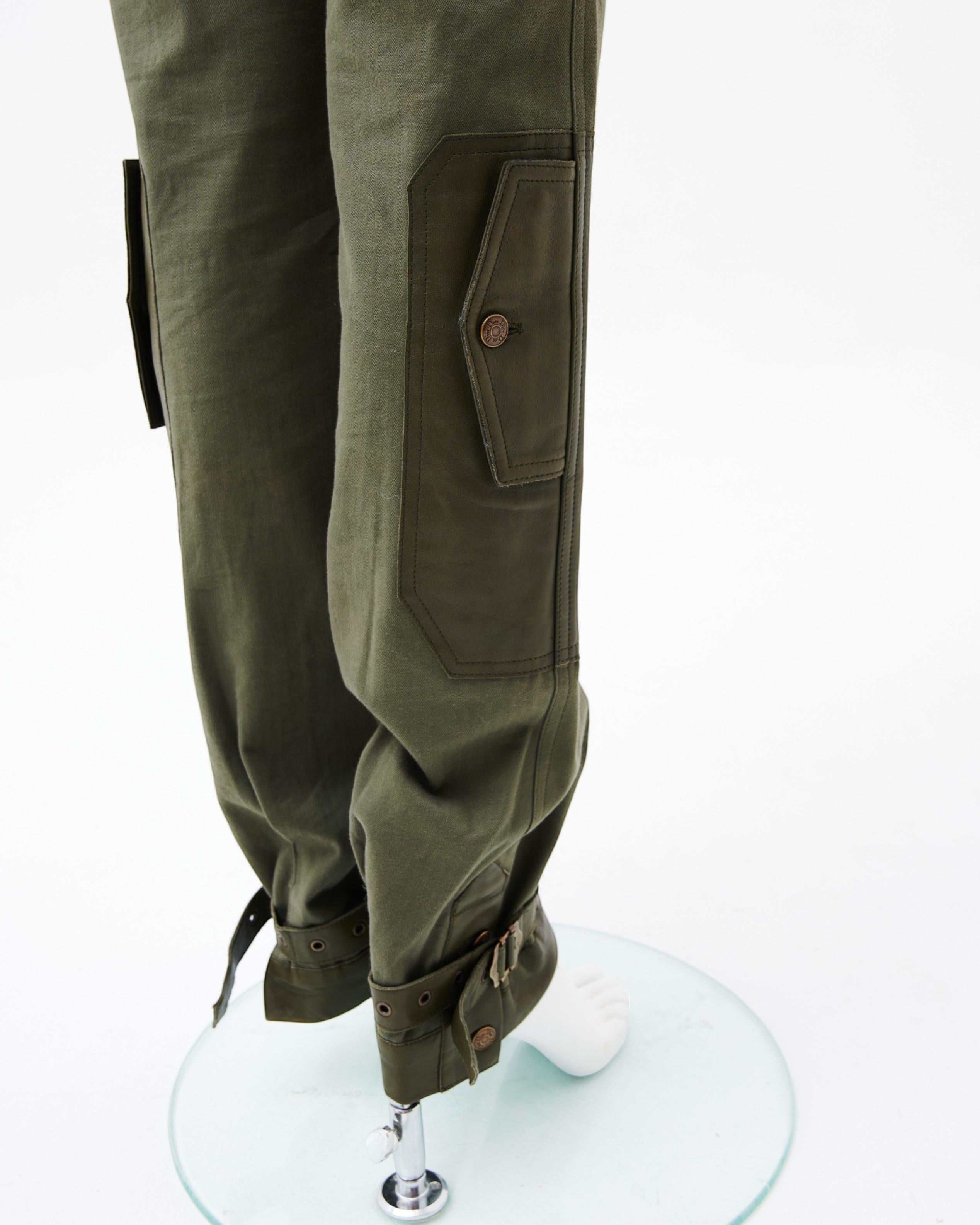 Christian Dior by John Galliano S/S 2003 Militärisches Khaki Bondage Set im Angebot 3
