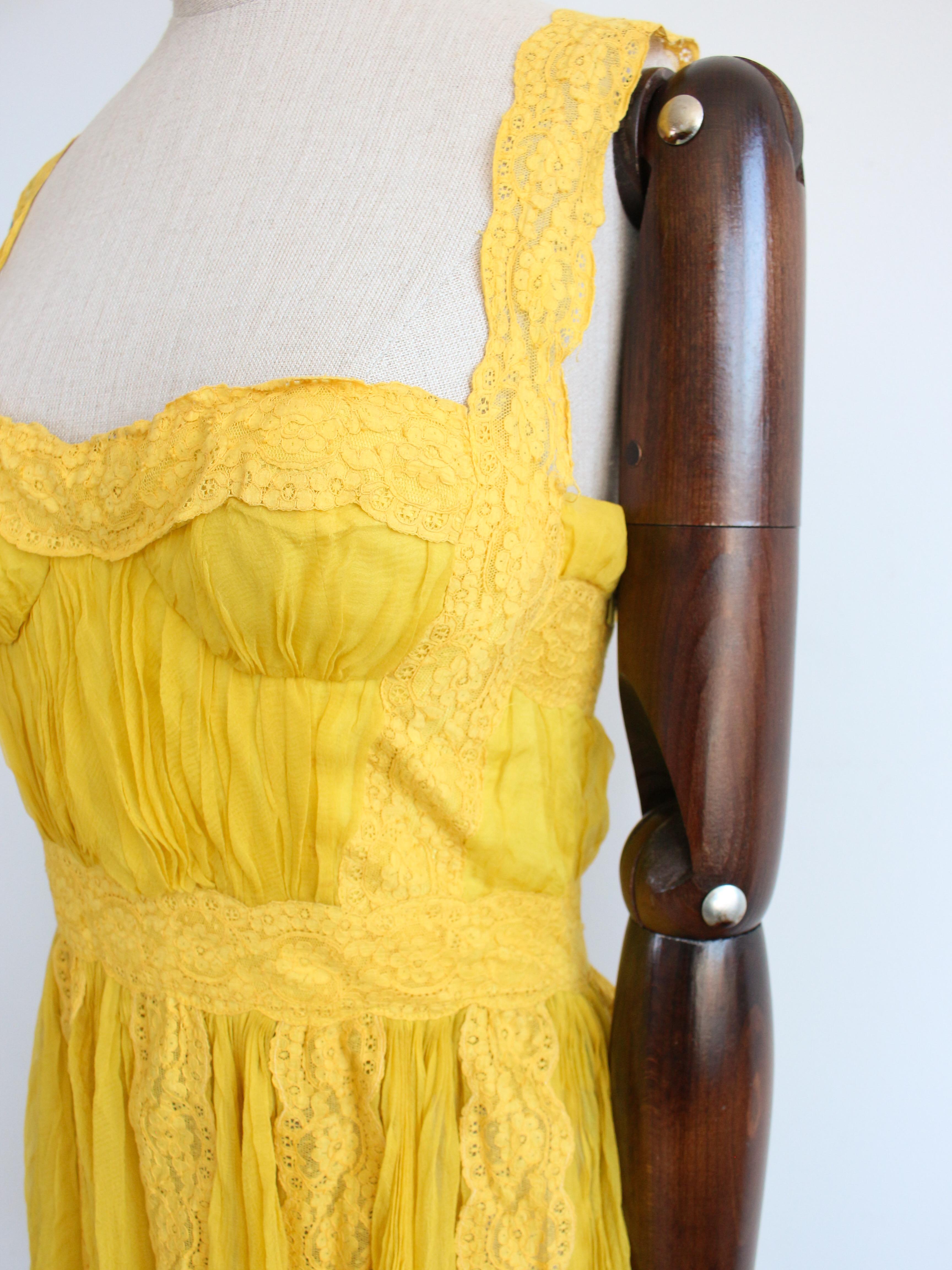 Christian Dior by John Galliano S/S09 - Robe babydoll plissée en mousseline de soie jaune en vente 7