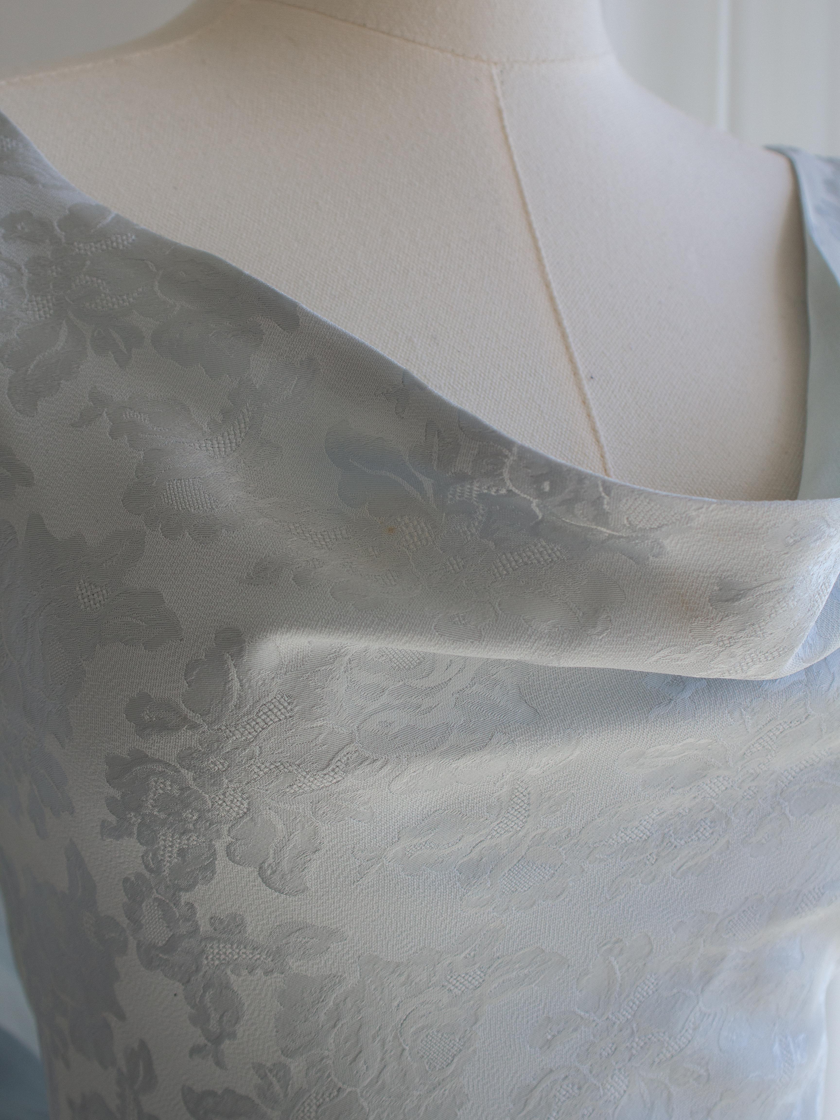 Christian Dior by John Galliano S/S1998 Boudoir Eisblaues Seidenkleid mit drapiertem Blumenmuster im Angebot 8