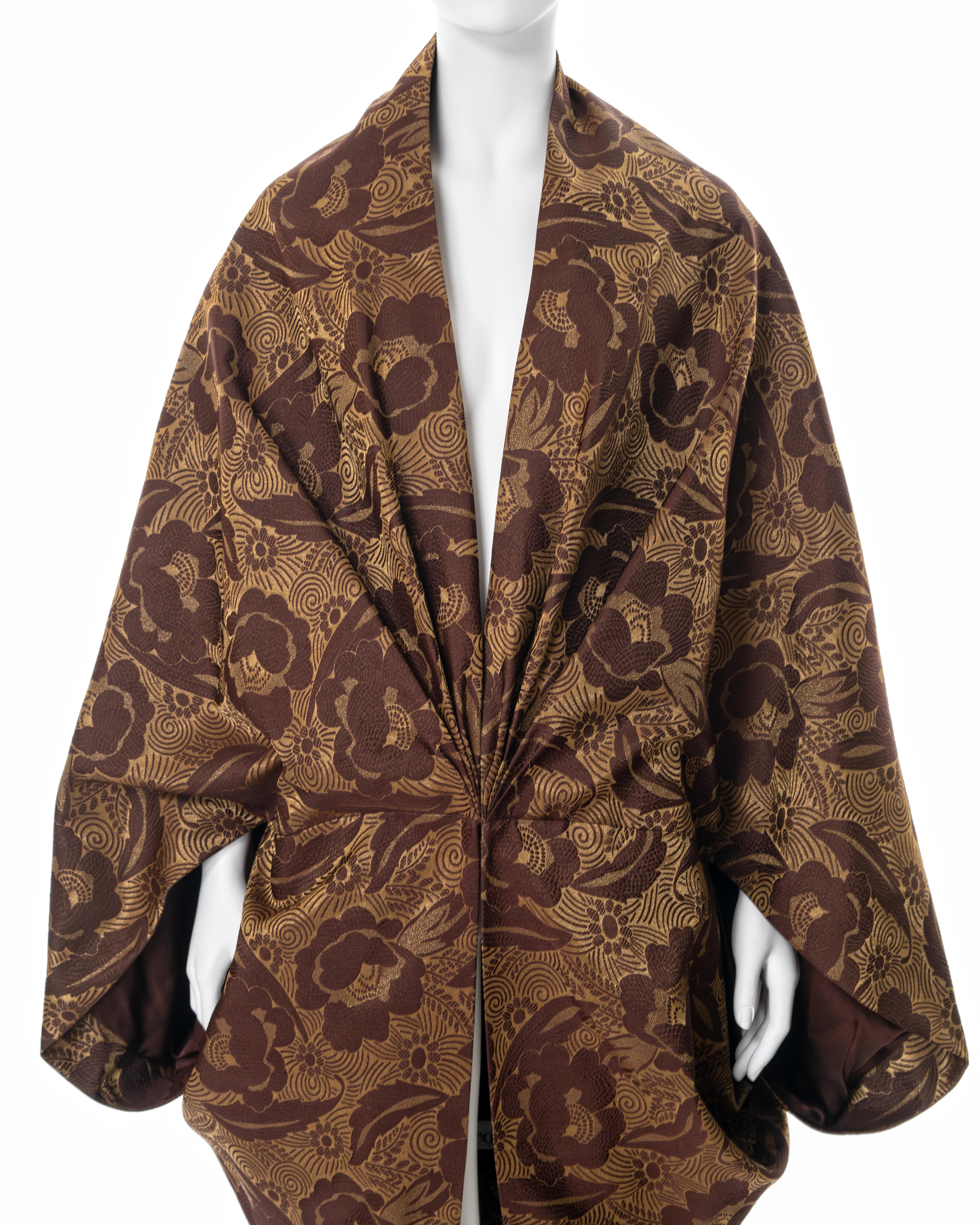 Christian Dior by John Galliano silk cocoon coat with fox fur collar, ss 2008 For Sale 7