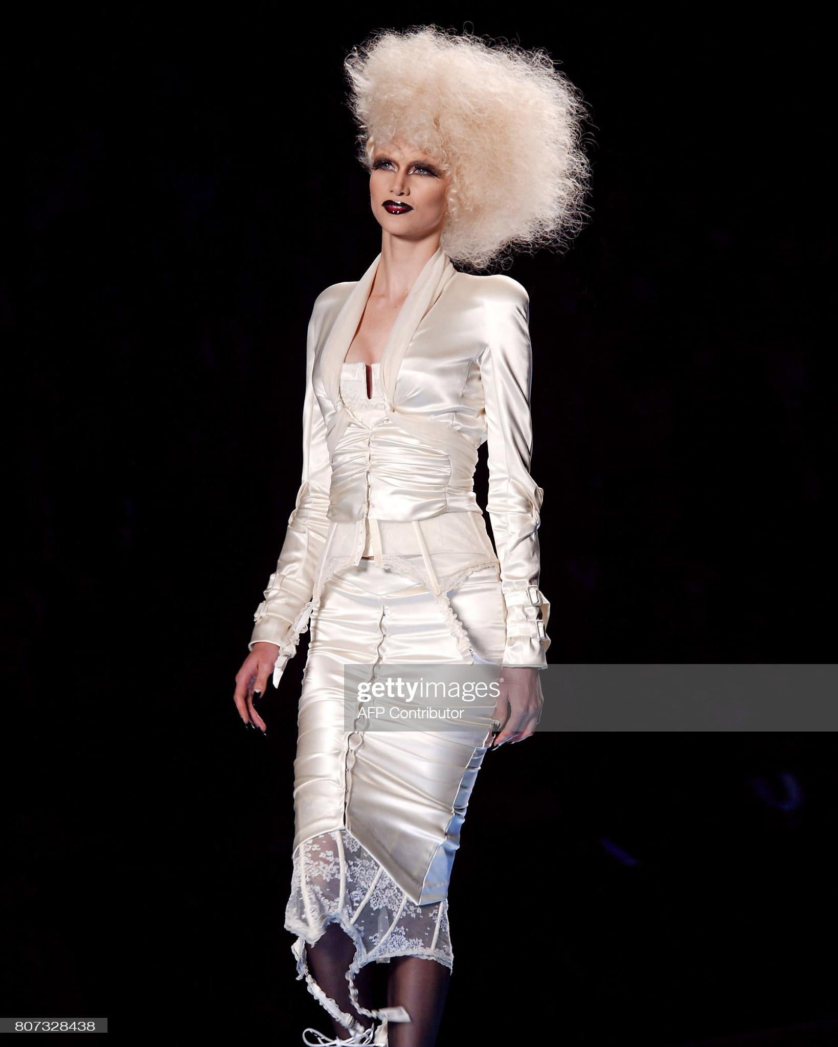 Christian Dior by John Galliano silver-grey stretch satin skirt suit, ss 2004 2