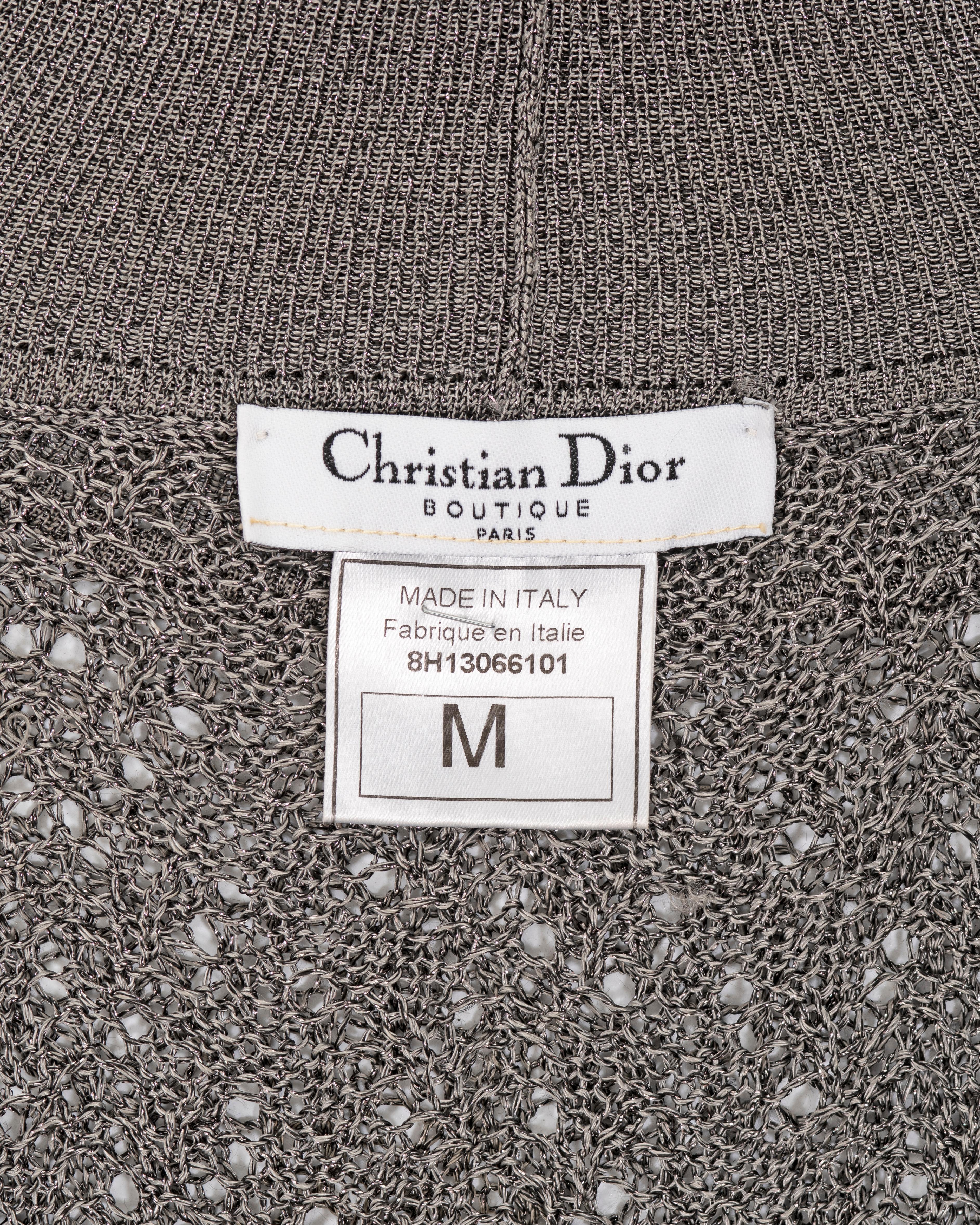 Christian Dior par John Galliano - Robe en maille argentée ouverte avec bordure en dentelle, automne-hiver 1998 en vente 8