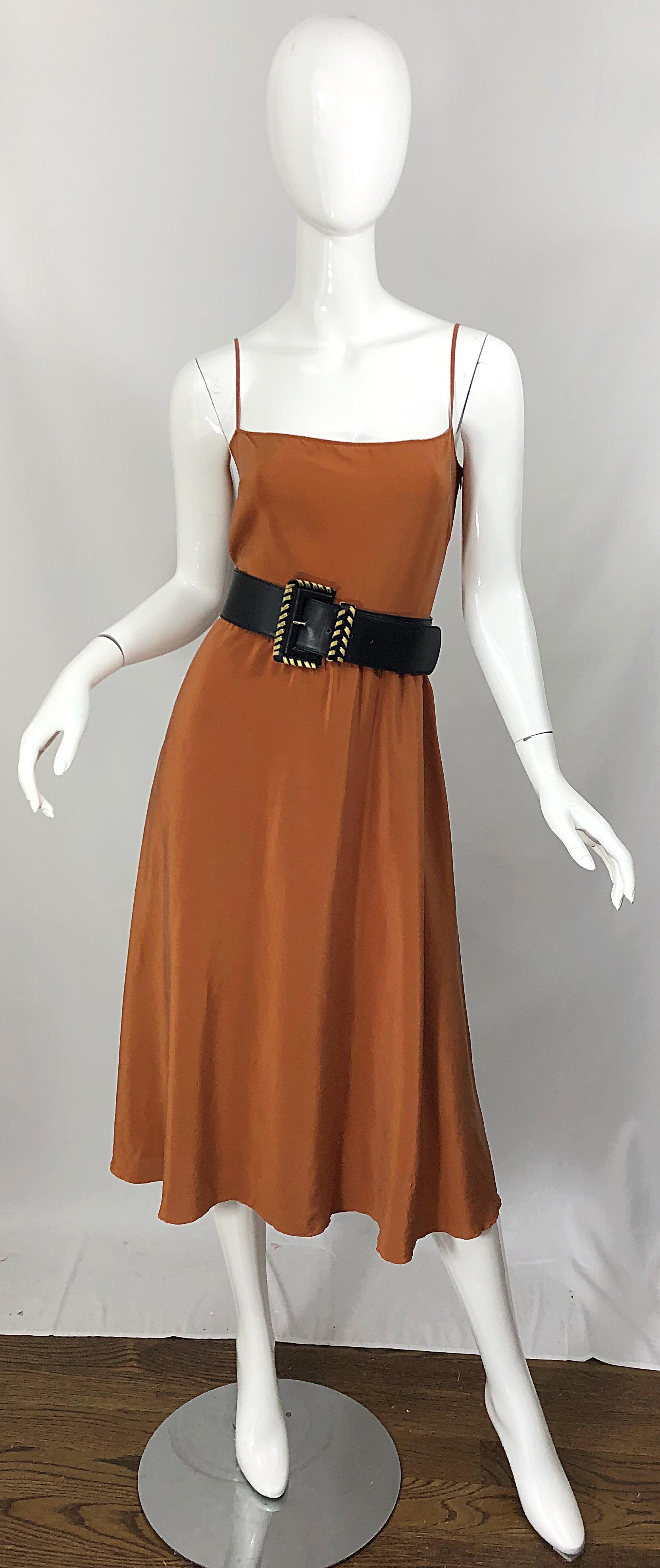 Christian Dior par John Galliano - Robe vintage style nuisette en soie terracotta, taille 10 Excellent état - En vente à San Diego, CA