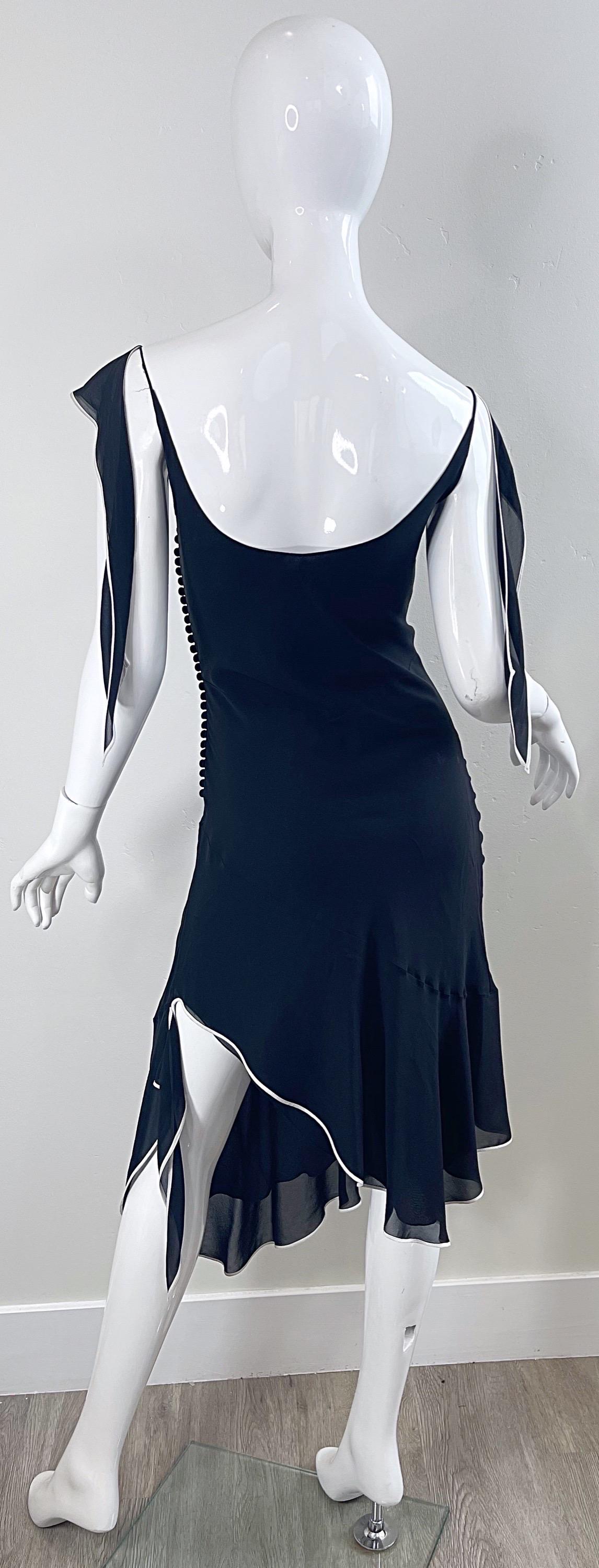 Christian Dior by John Galliano S/S 2005 Size 6 Black White Silk Chiffon Dress For Sale 2