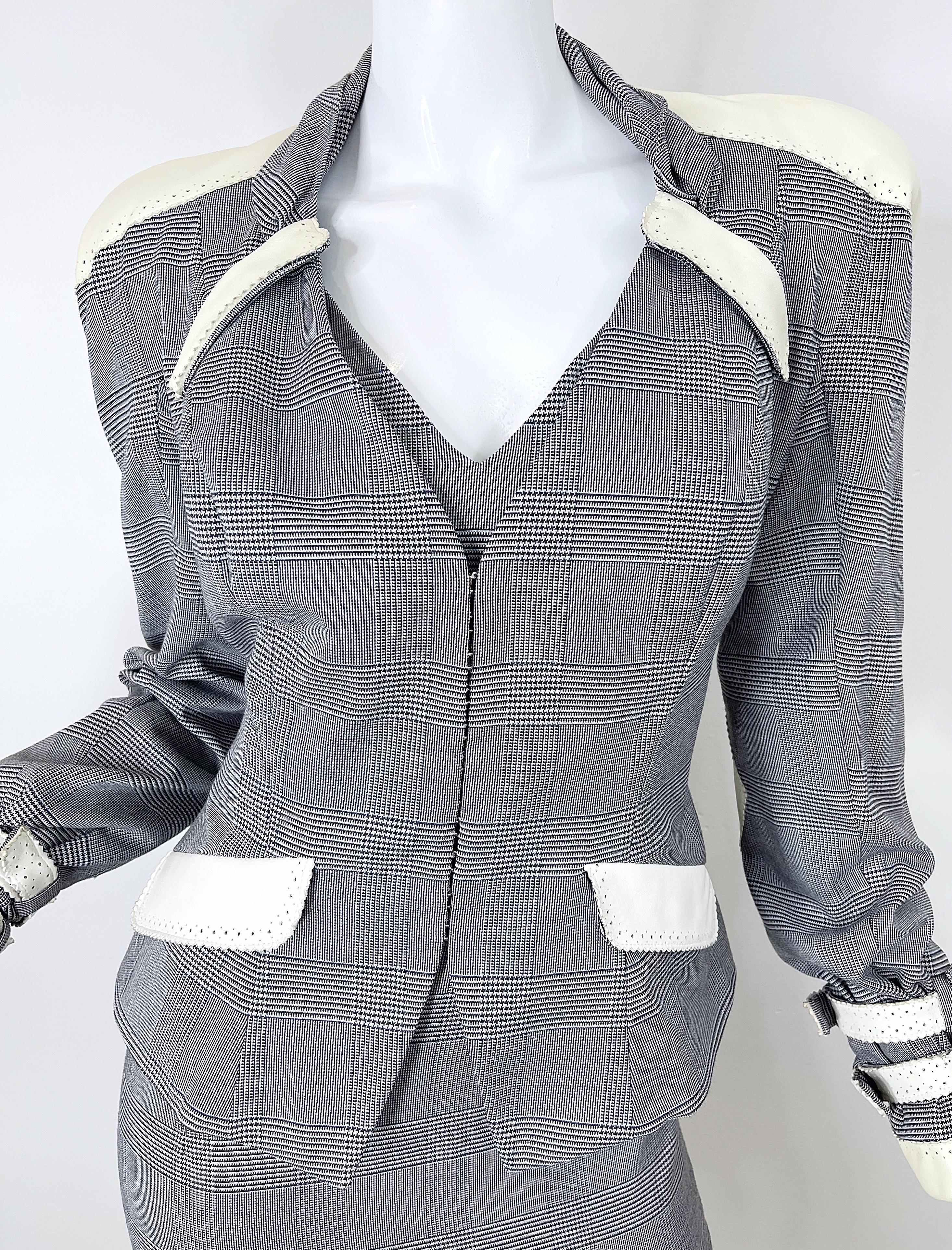 Christian Dior John Galliano Spring 2004 Runway Size 8 Black White Dress Jacket  In Excellent Condition For Sale In San Diego, CA