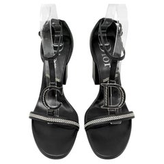 Christian Dior by John Galliano Frühjahr 2005 Laufsteg CD Logo T-Strap Sandalen
