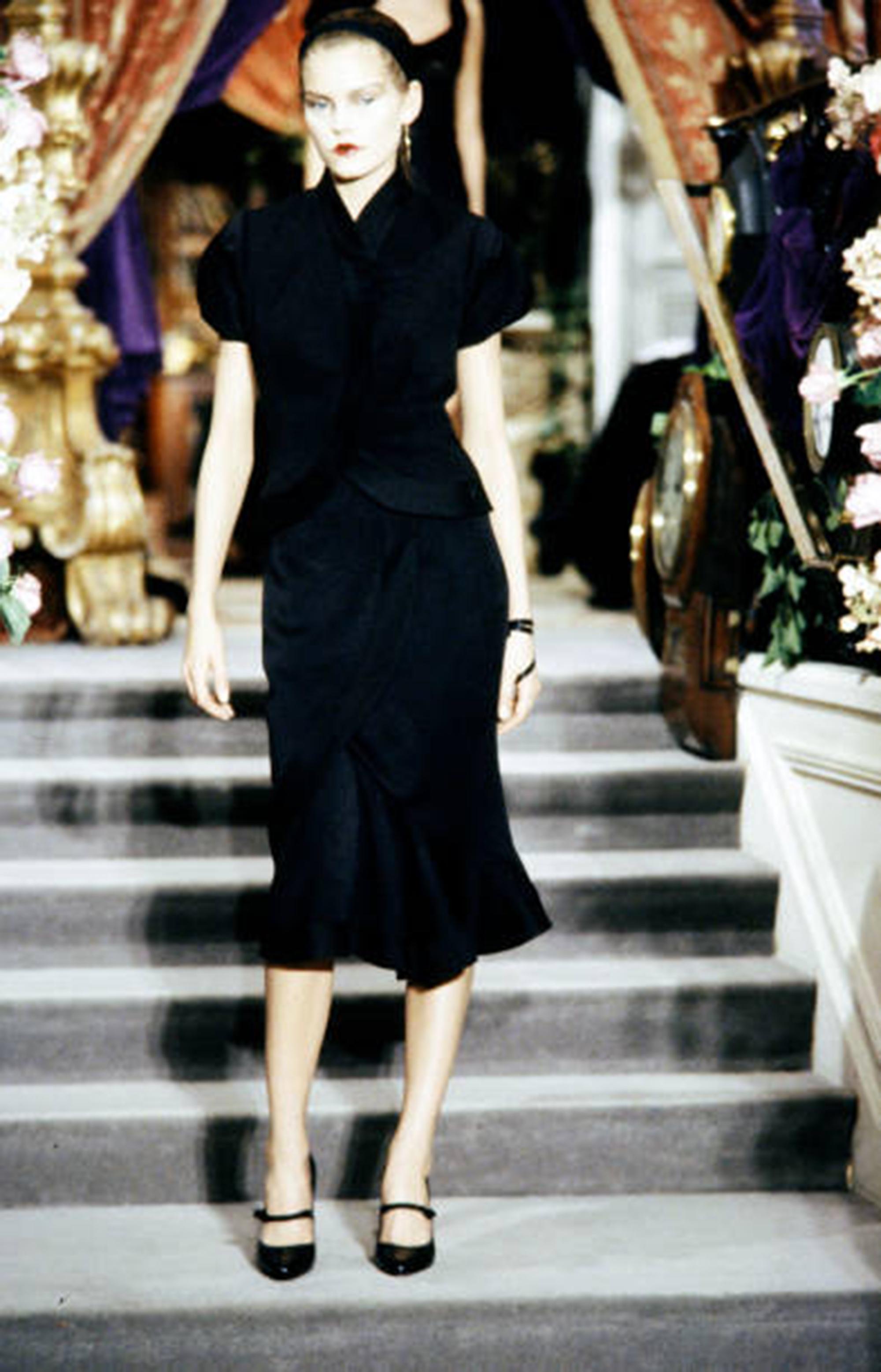Christian Dior by John Galliano Spring Summer 1999 Rare Silk Ensemble

Brand: Christian Dior
Designer: John Galliano
Collection: Spring Summer 1999
Fabric: Silk 100%
Color: Black
Size: FR42

For his Spring Summer 1999 Dior collection John Galliano