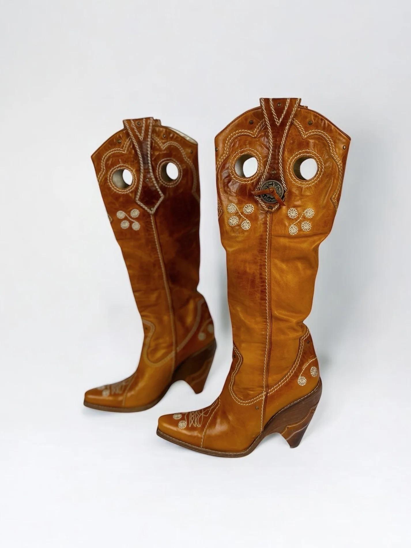 Christian Dior by John Galliano Tan Leather Cowboy Boots, 2001 In Good Condition In Marlborough, GB
