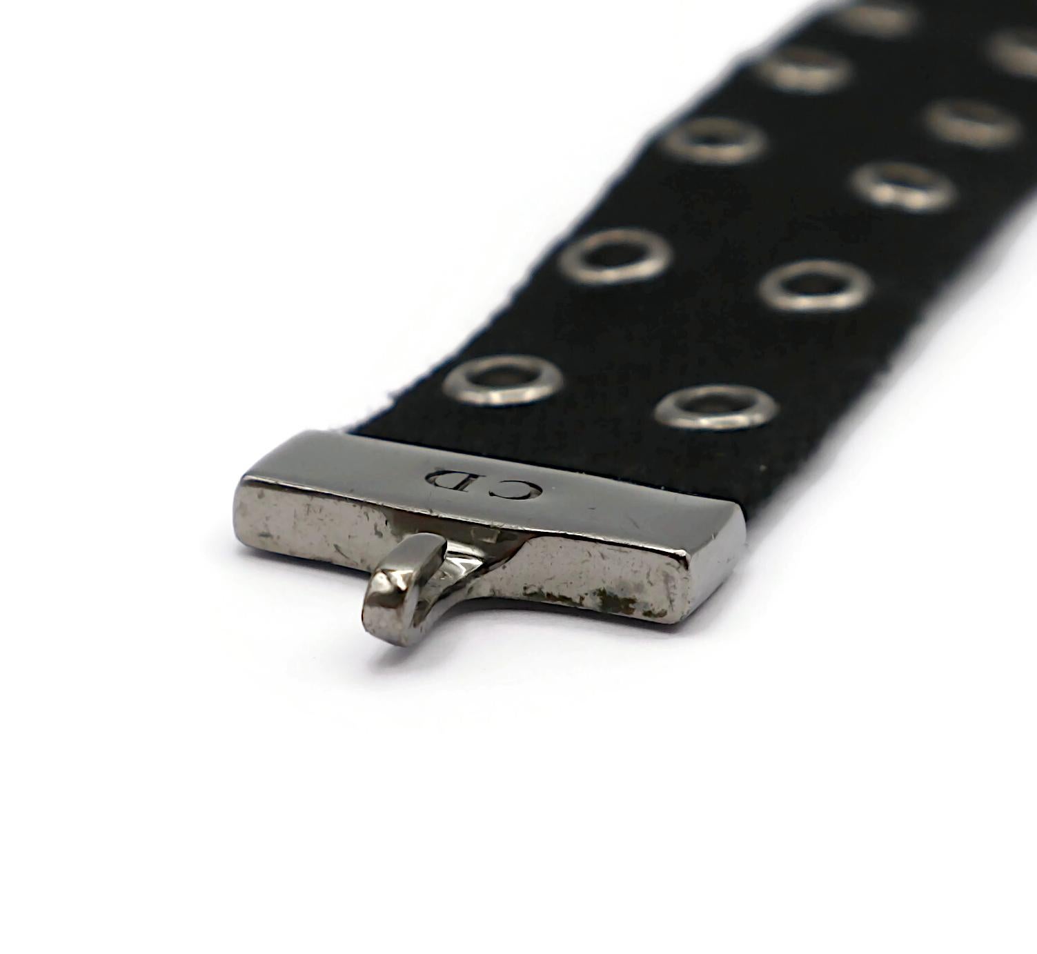 CHRISTIAN DIOR by JOHN GALLIANO Vintage Collier ras du cou en nylon noir avec logo en vente 15