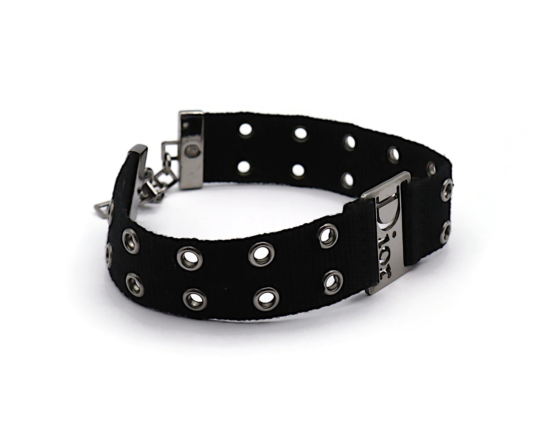 CHRISTIAN DIOR by JOHN GALLIANO Vintage Collier ras du cou en nylon noir avec logo Bon état - En vente à Nice, FR